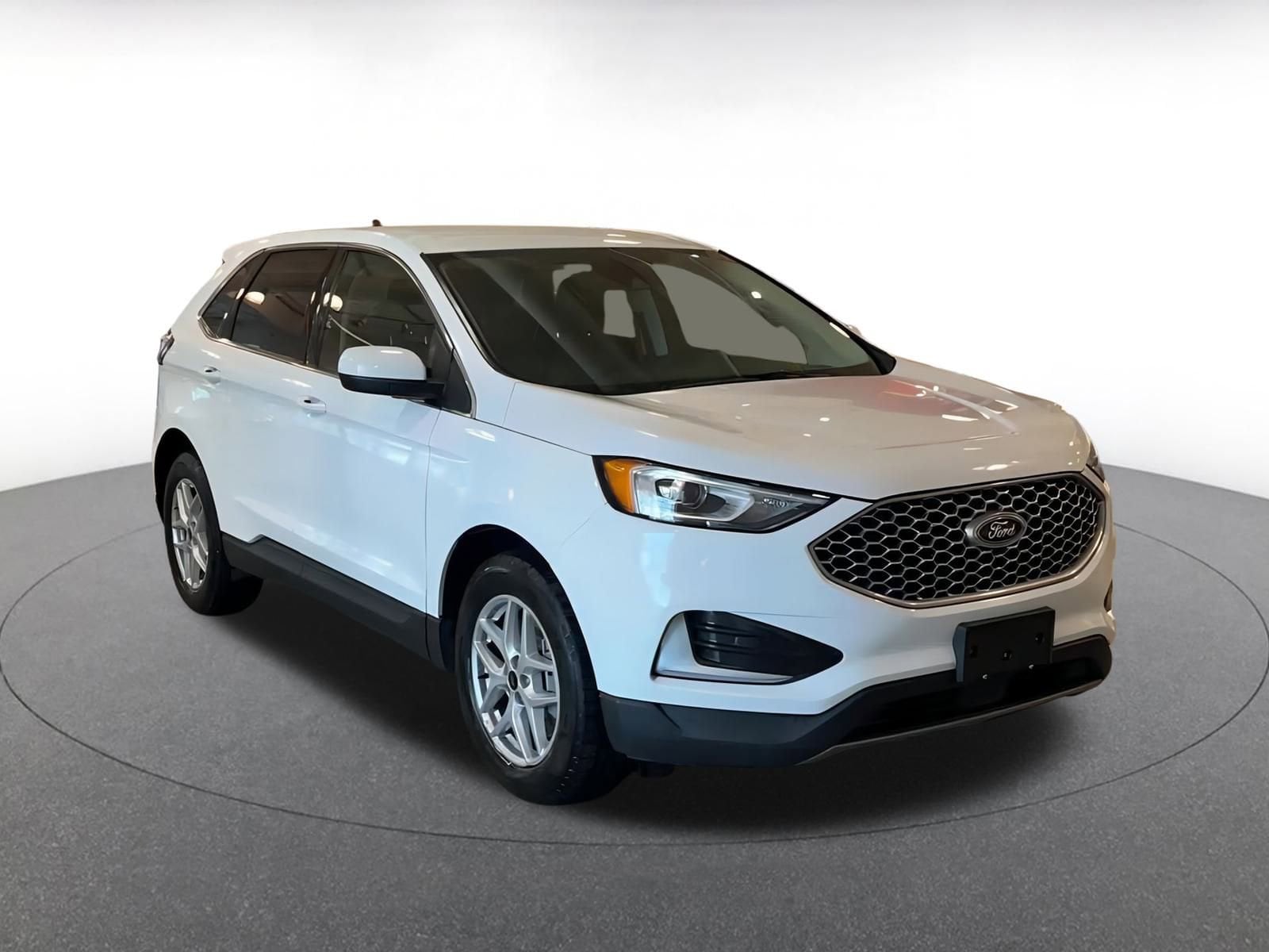 Thumbnail: 2024 Ford Edge - 3