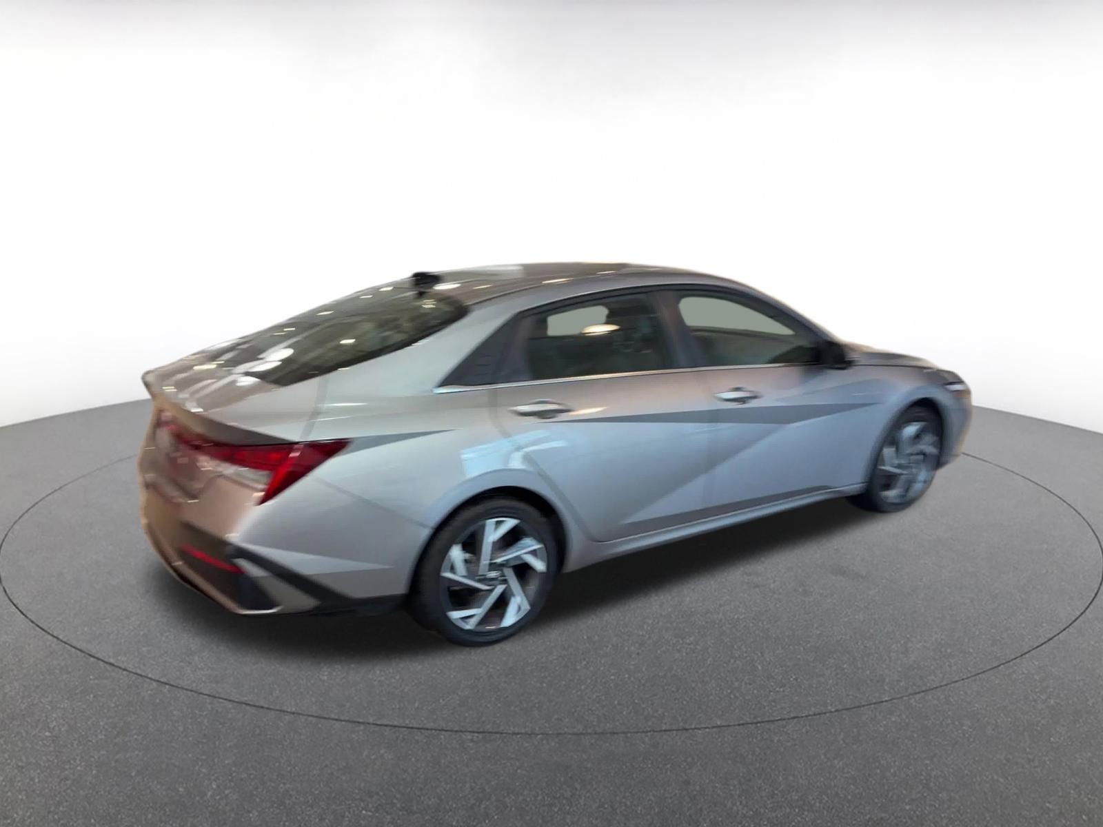 Thumbnail: 2025 Hyundai Elantra - 15