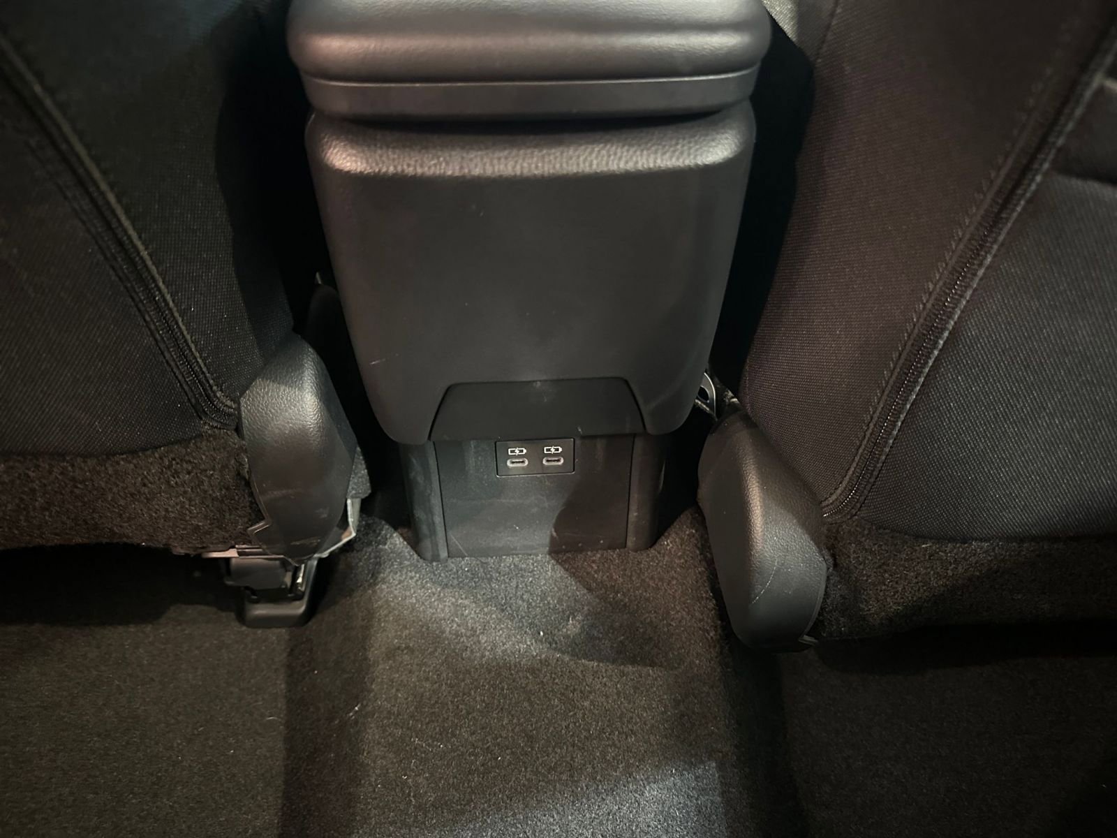 Thumbnail: 2025 Toyota Prius - 24