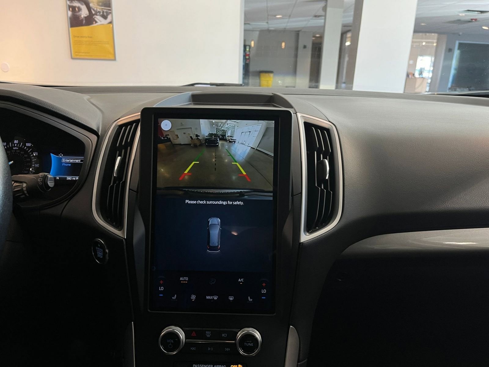 Thumbnail: 2023 Ford Edge - 17