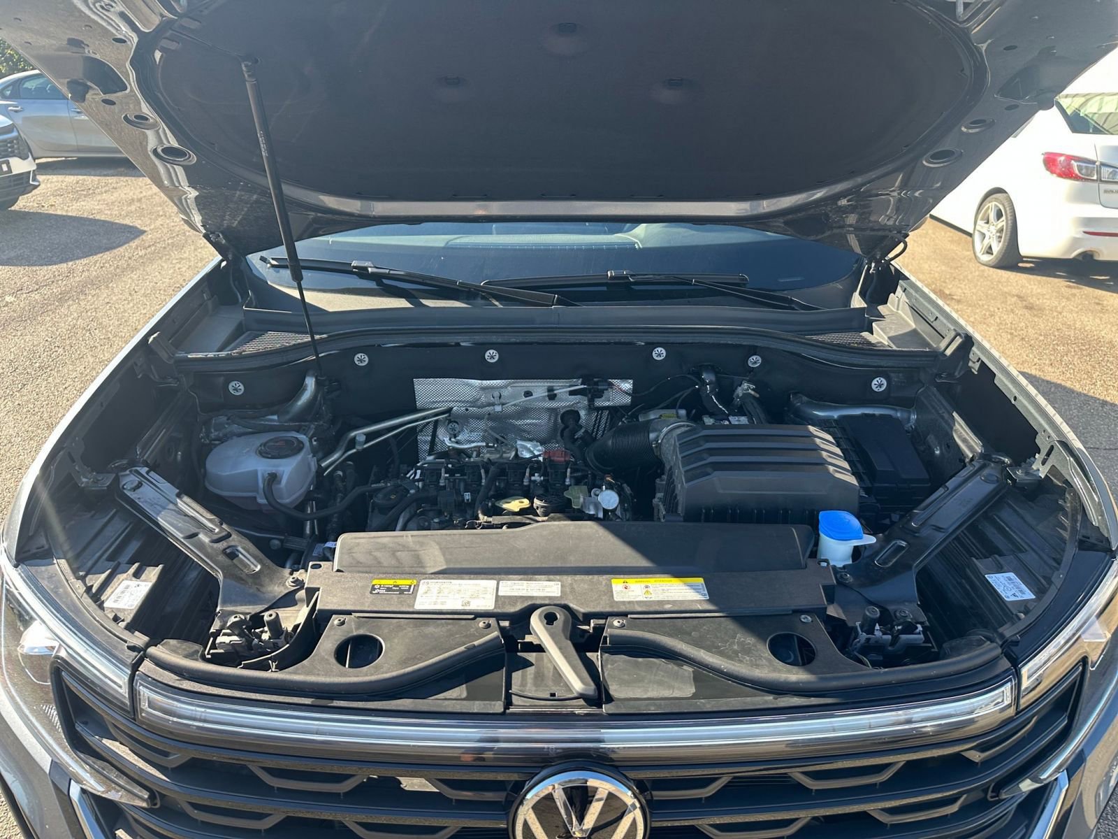 Thumbnail: 2025 Volkswagen Atlas - 32