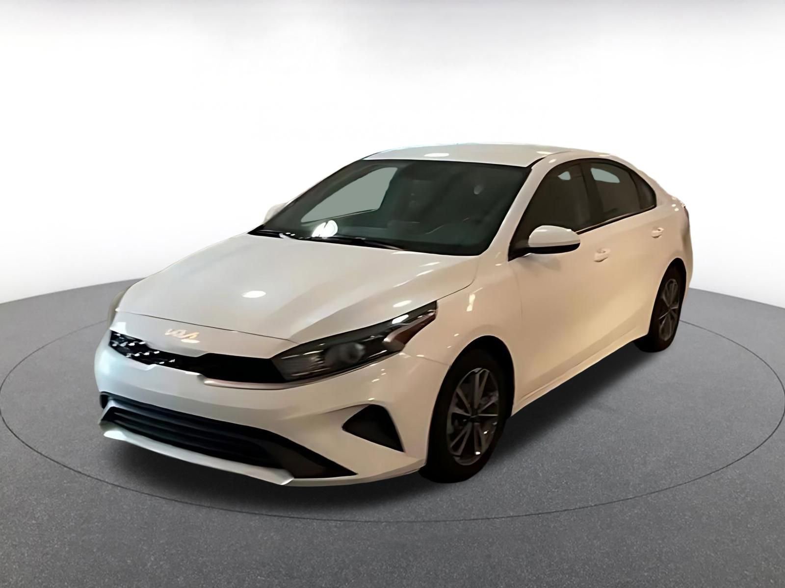 Thumbnail: 2024 Kia Forte - 8