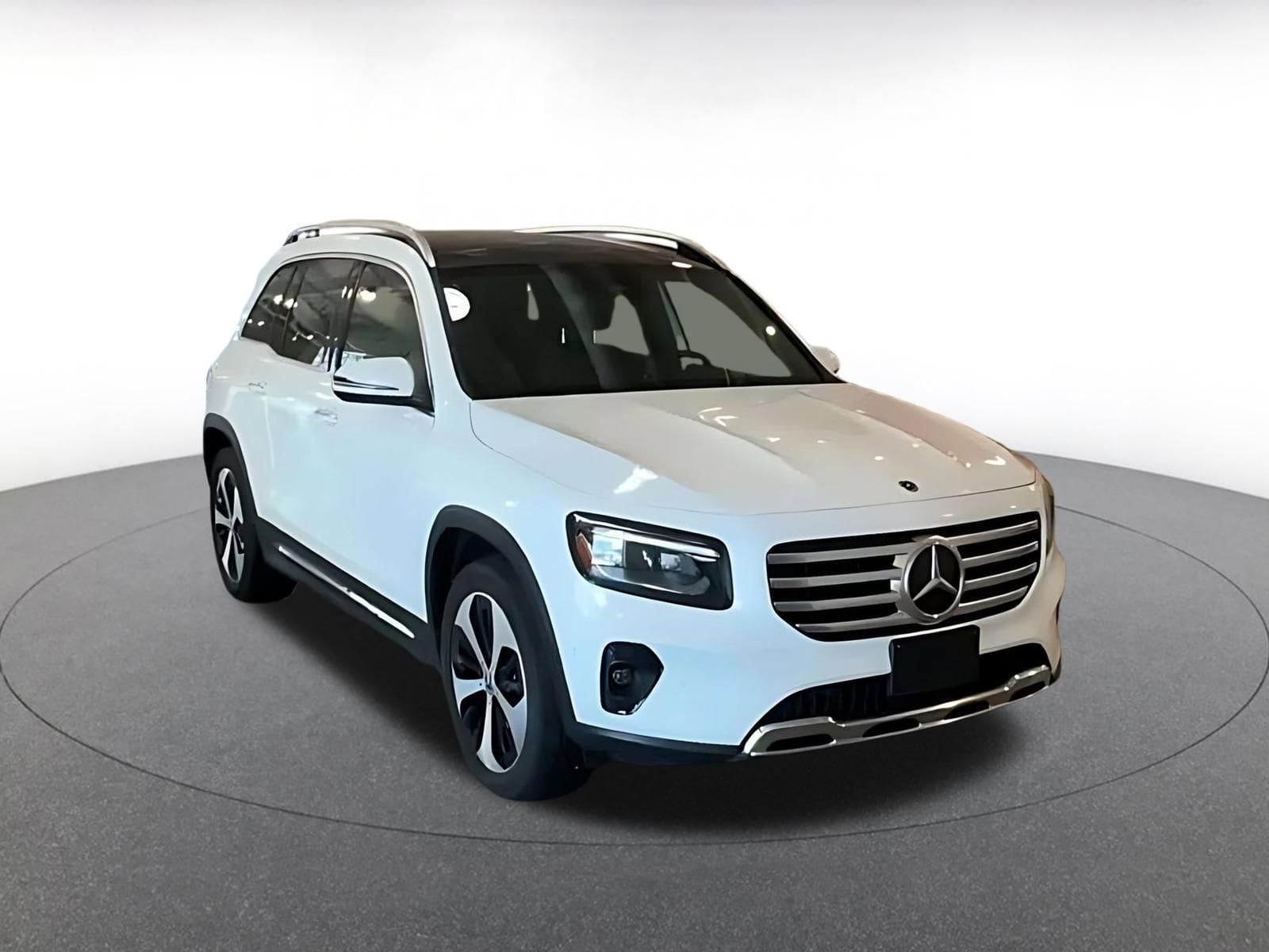 Thumbnail: 2025 Mercedes-Benz GLB - 3