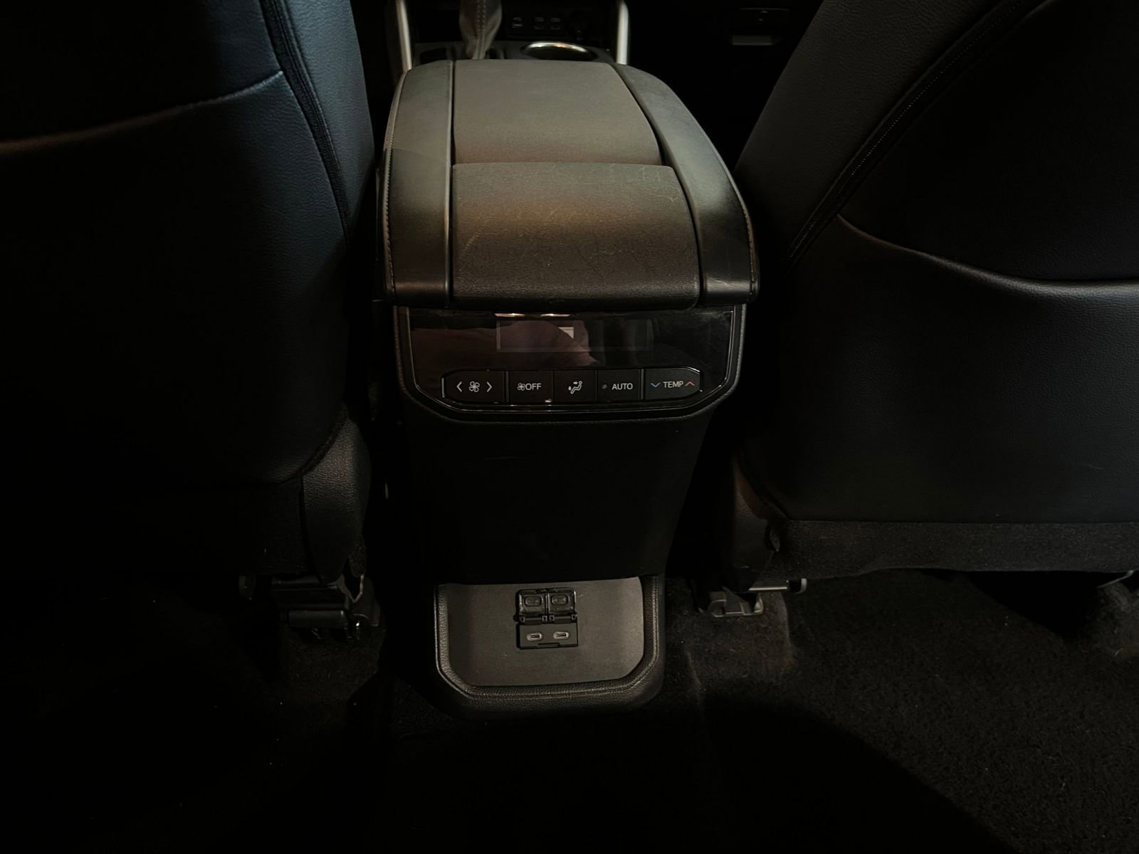 Thumbnail: 2025 Toyota Highlander - 24
