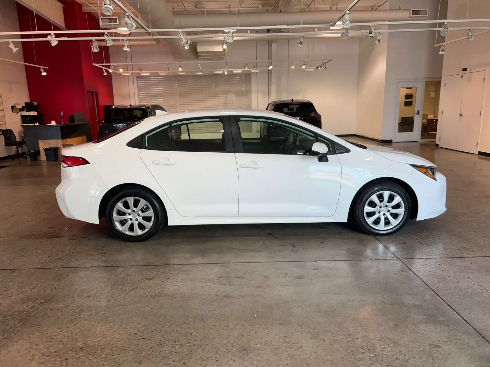 Thumbnail: 2025 Toyota Corolla - 15