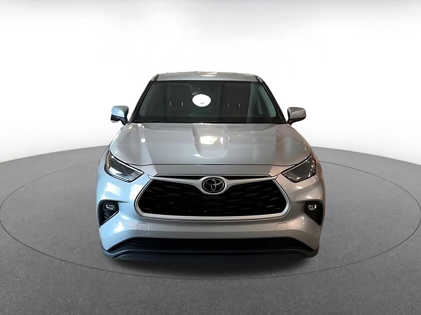 Thumbnail: 2025 Toyota Highlander - 4