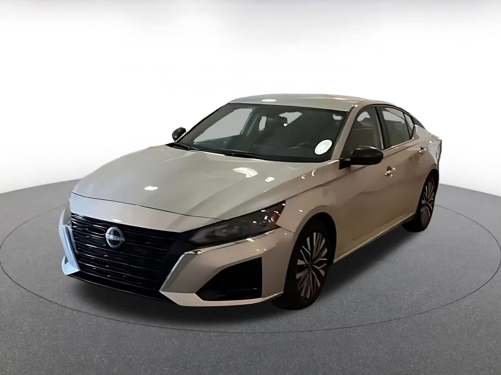 Thumbnail: 2025 Nissan Altima - 4