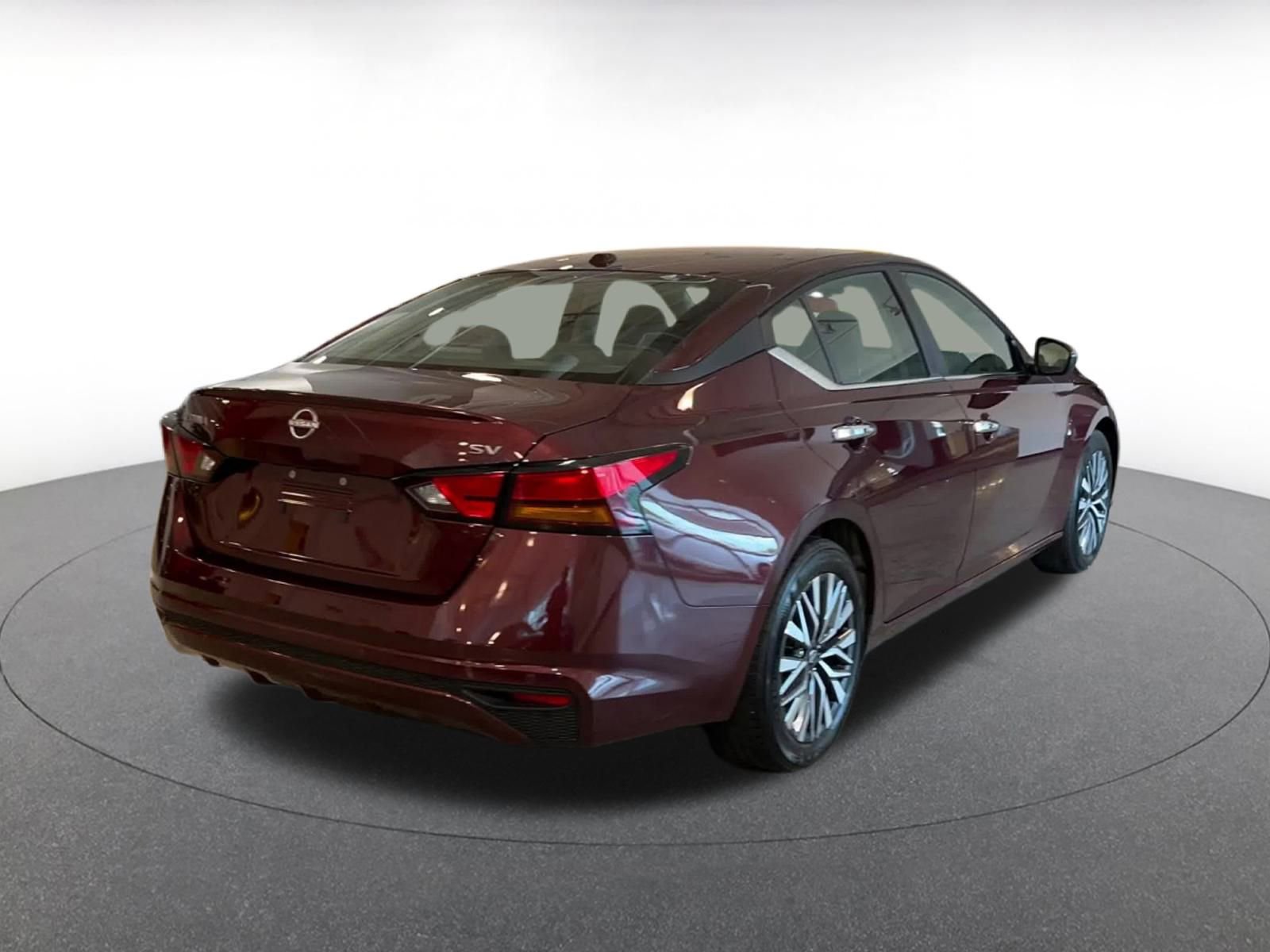 Thumbnail: 2024 Nissan Altima - 15