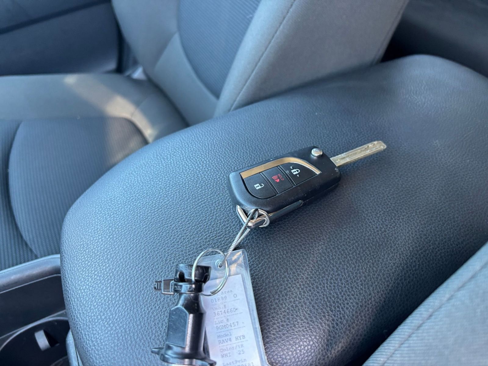 Thumbnail: 2025 Toyota RAV4 - 22