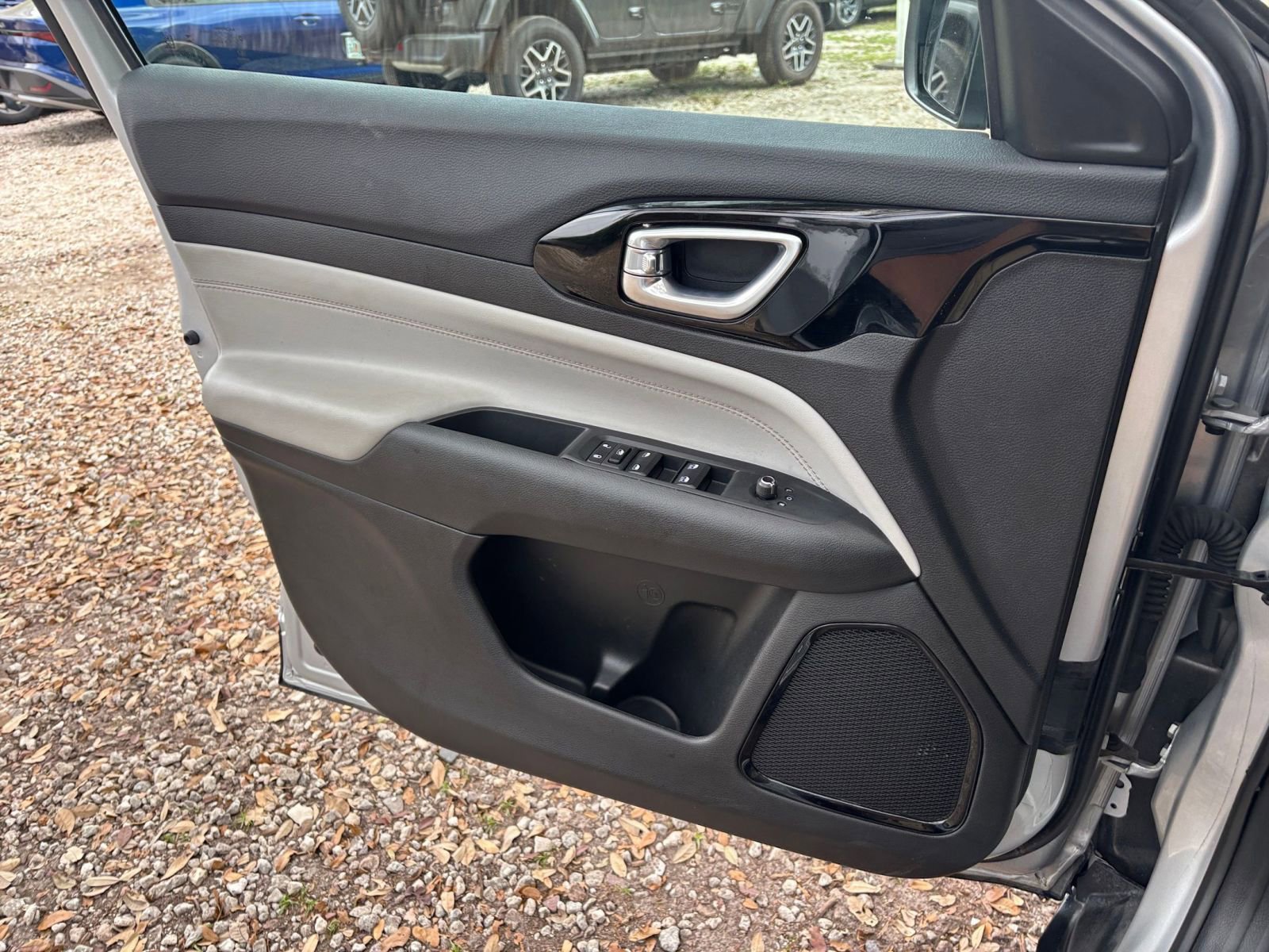 Thumbnail: 2025 Jeep Compass - 18