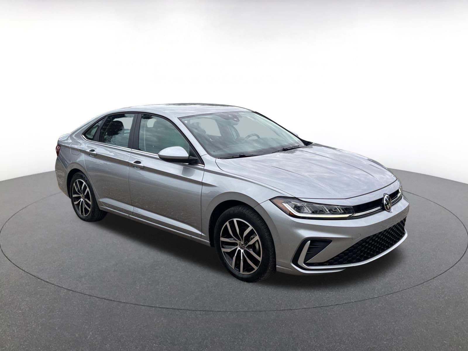 Thumbnail: 2025 Volkswagen Jetta - 1