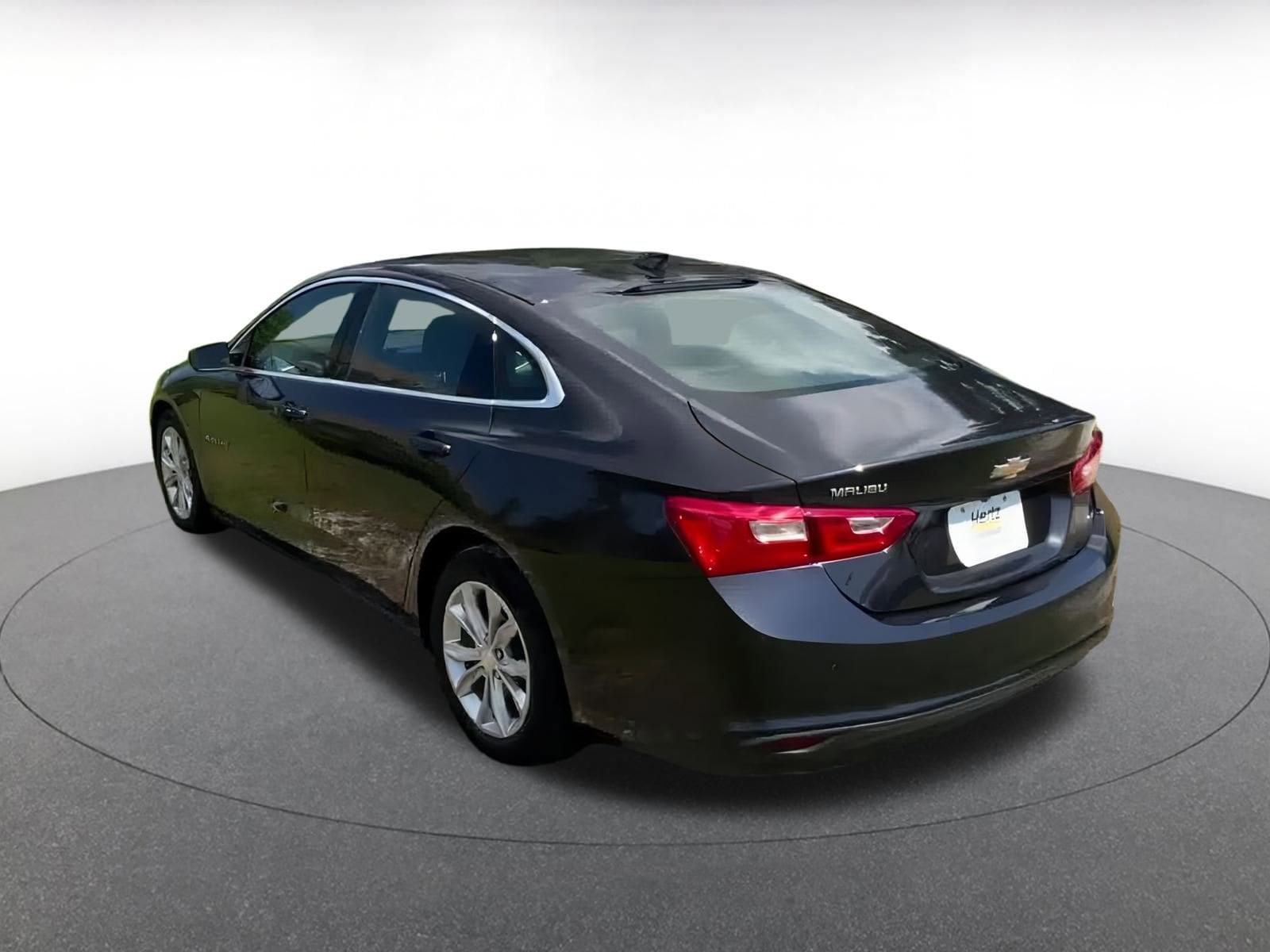 Thumbnail: 2023 Chevrolet Malibu - 11