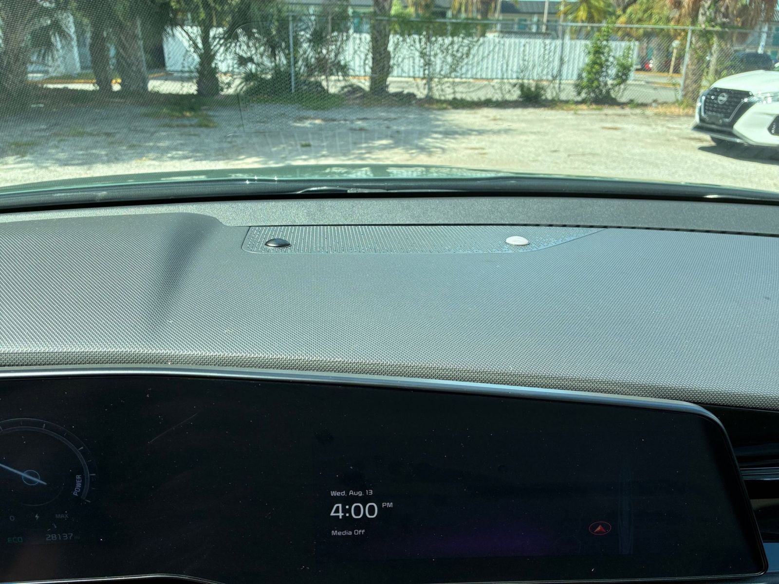 Thumbnail: 2023 Kia Niro - 21