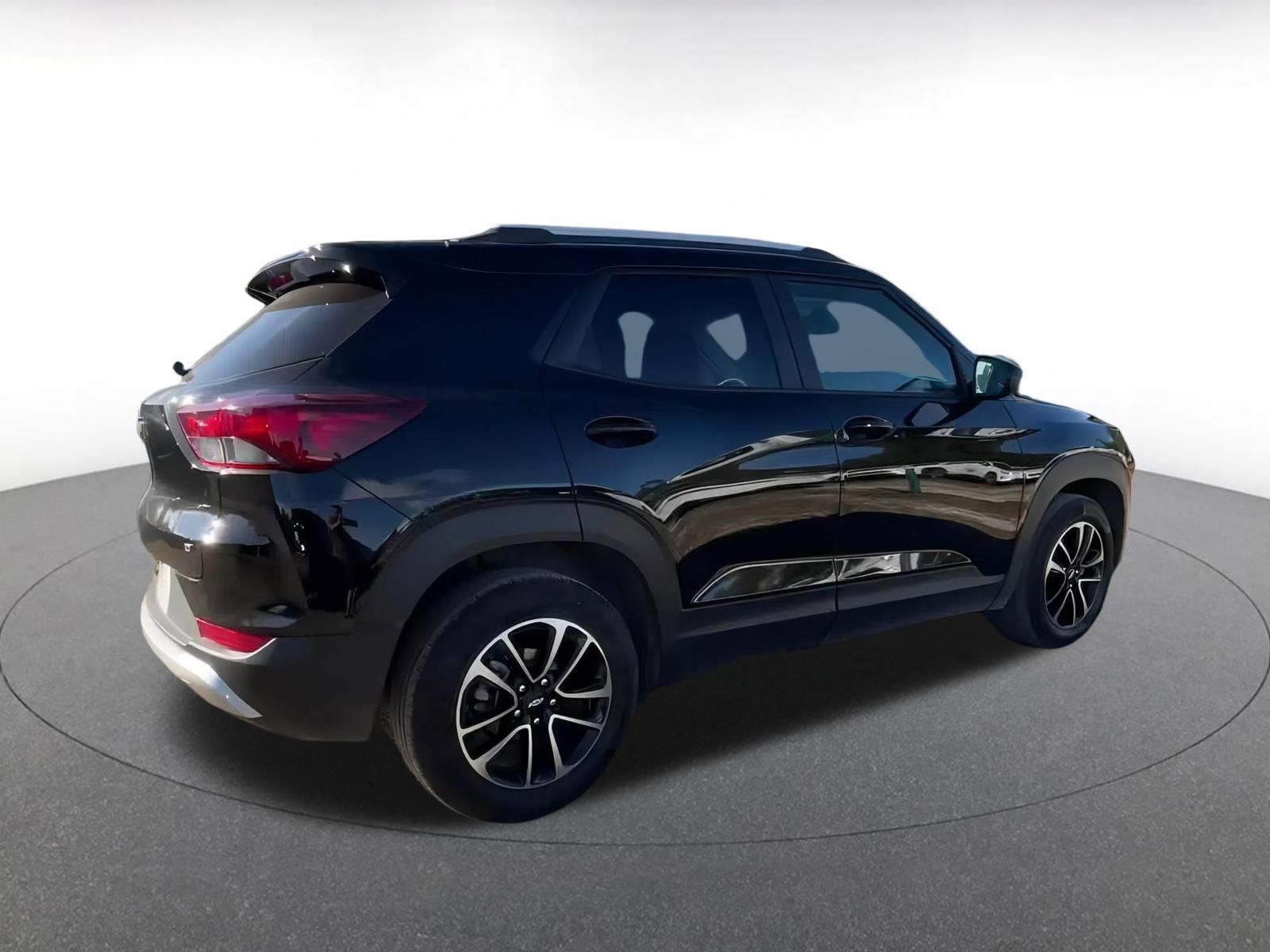 Thumbnail: 2025 Chevrolet TrailBlazer - 16