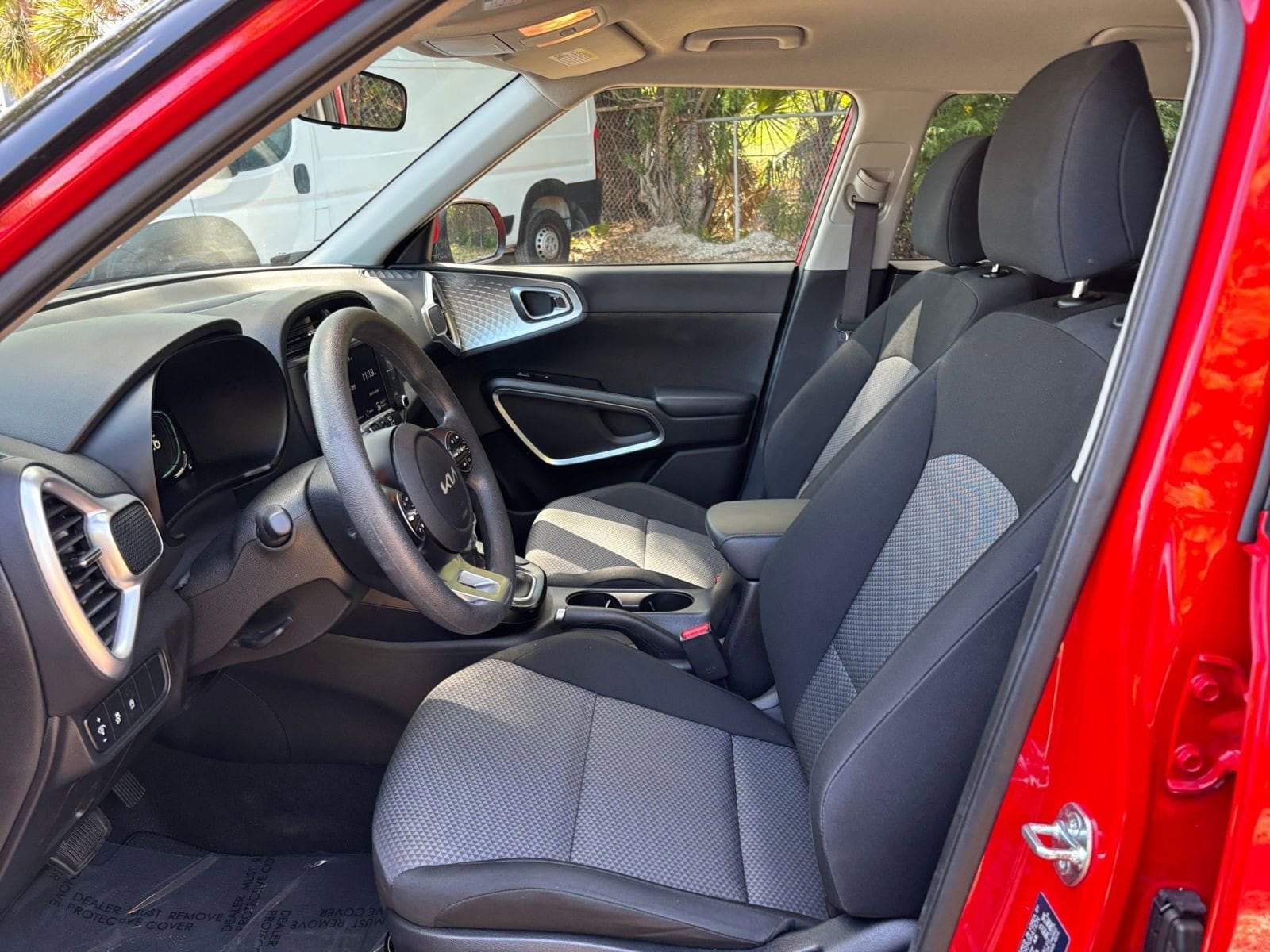 Thumbnail: 2025 Kia Soul - 25