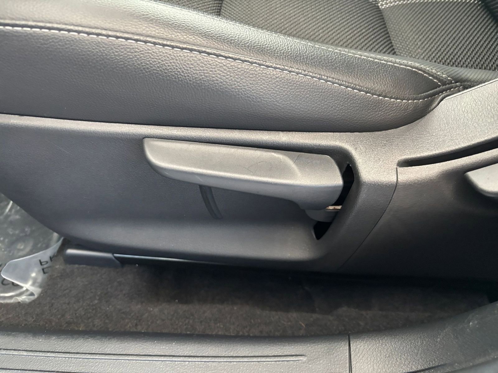 Thumbnail: 2025 Mazda CX-50 - 23