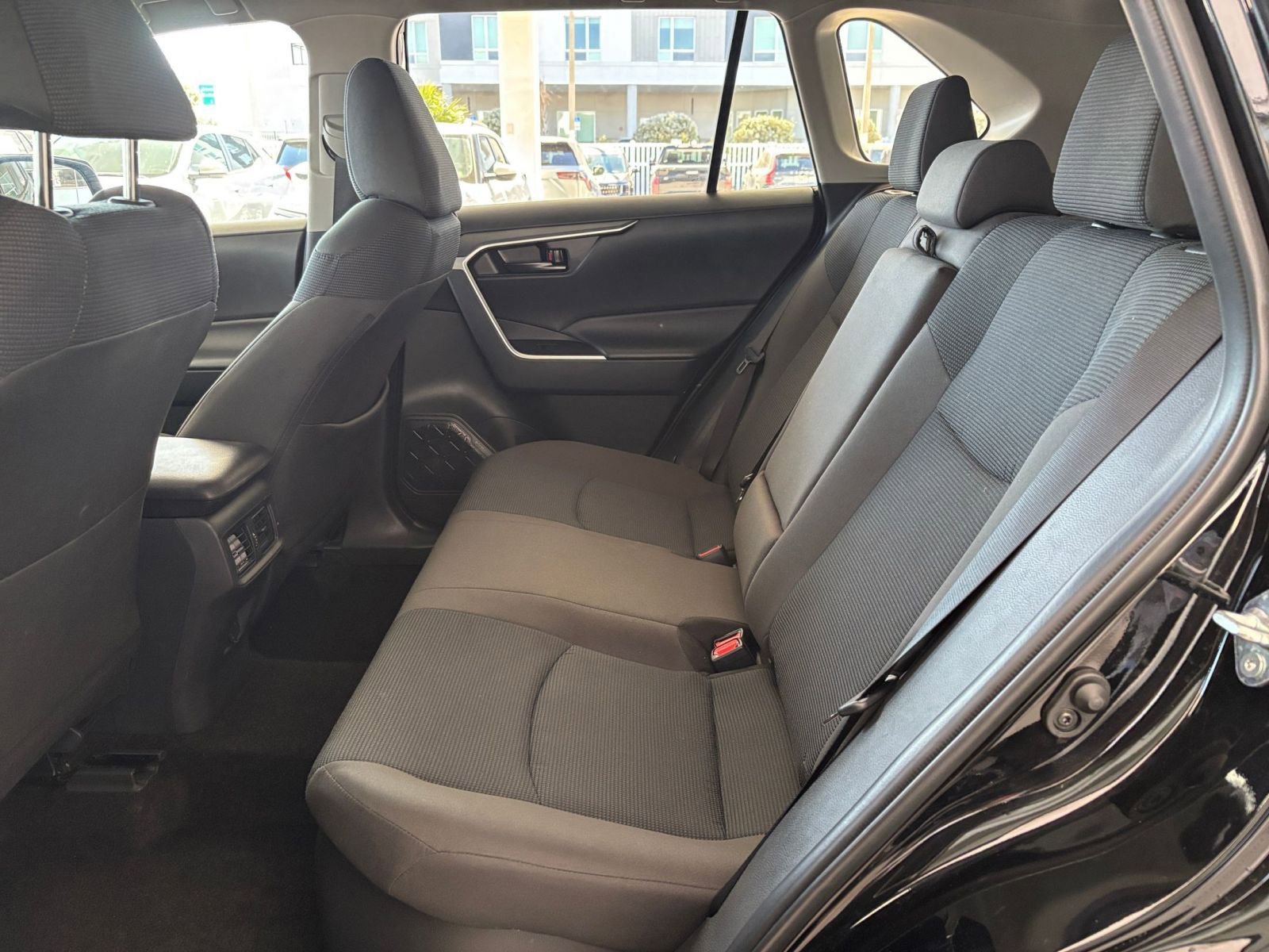 Thumbnail: 2025 Toyota RAV4 - 27