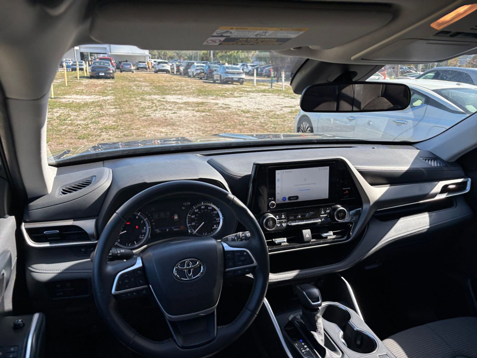 Thumbnail: 2025 Toyota Highlander - 35