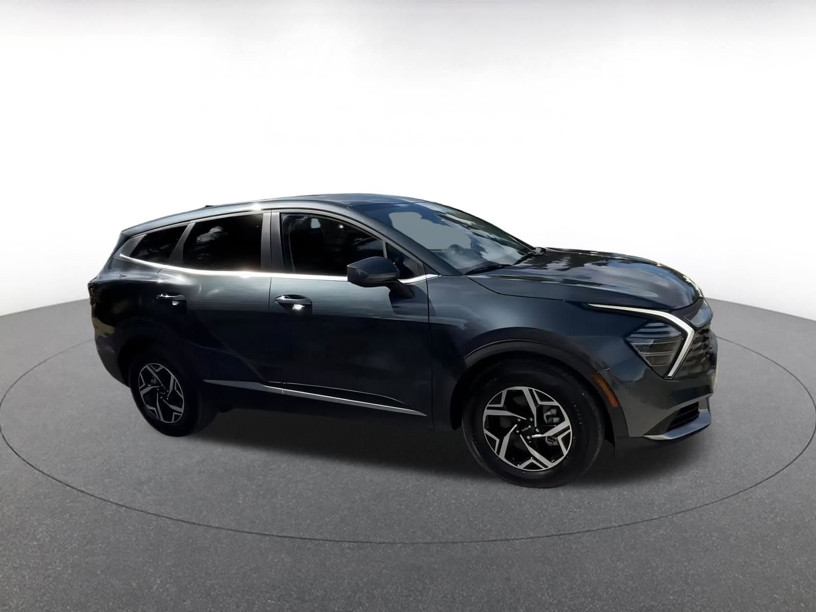 Thumbnail: 2025 Kia Sportage - 2