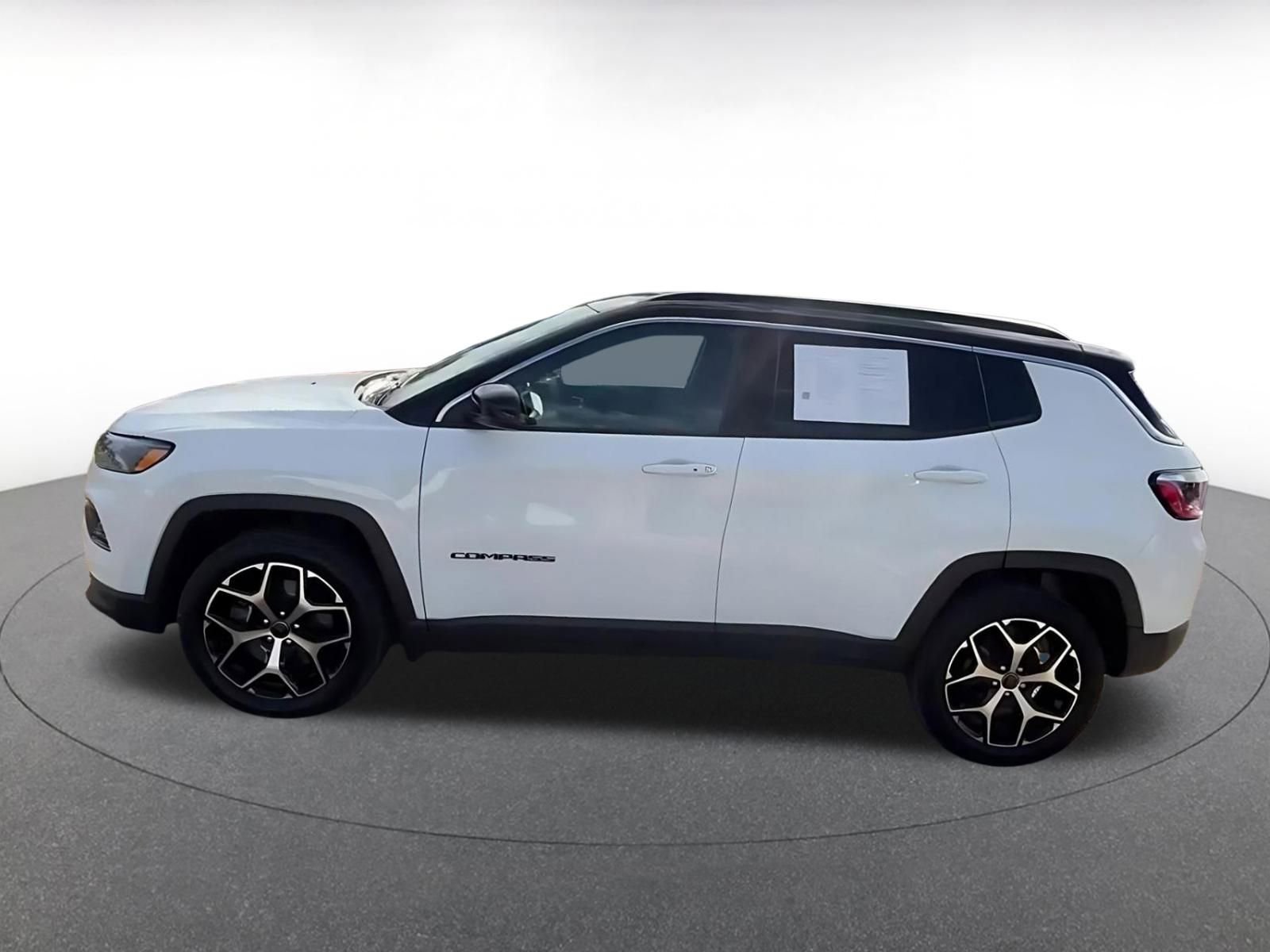Thumbnail: 2025 Jeep Compass - 9