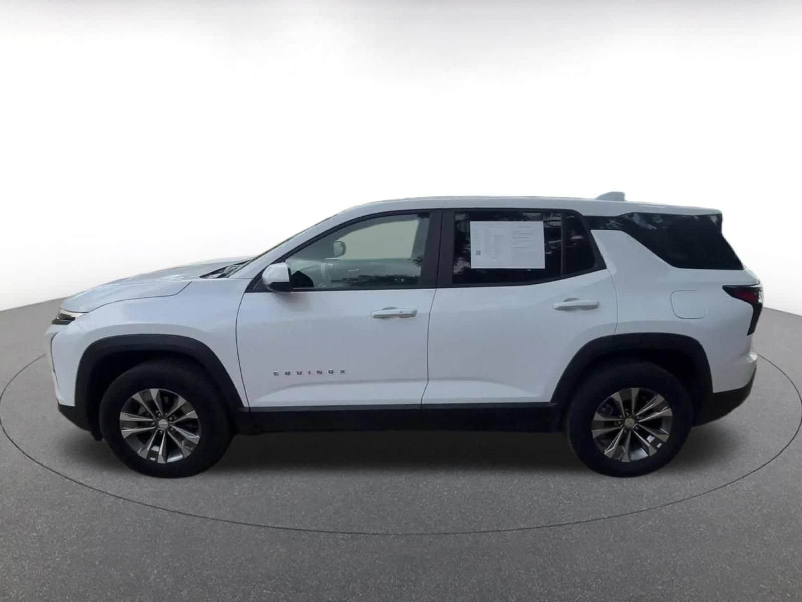 Thumbnail: 2025 Chevrolet Equinox - 9