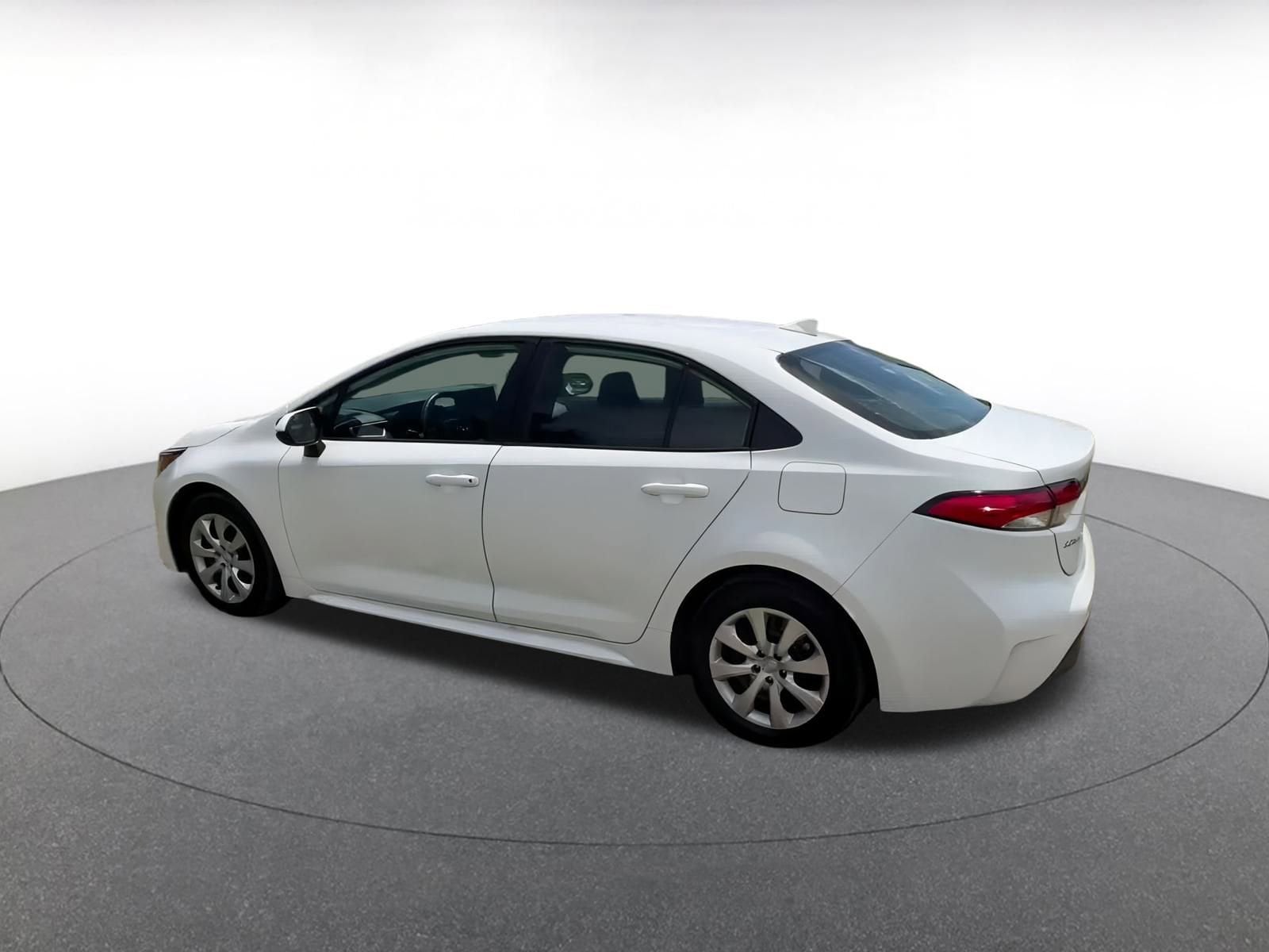Thumbnail: 2024 Toyota Corolla - 10