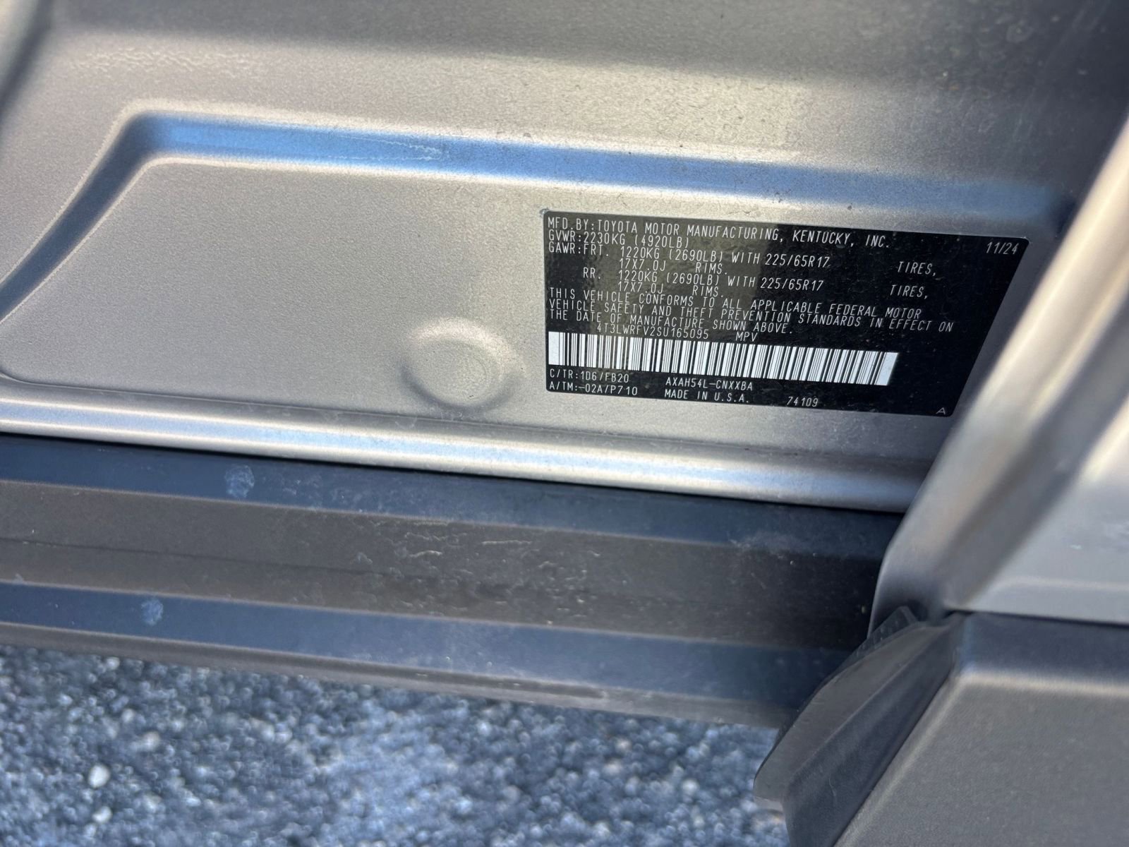 Thumbnail: 2025 Toyota RAV4 - 29