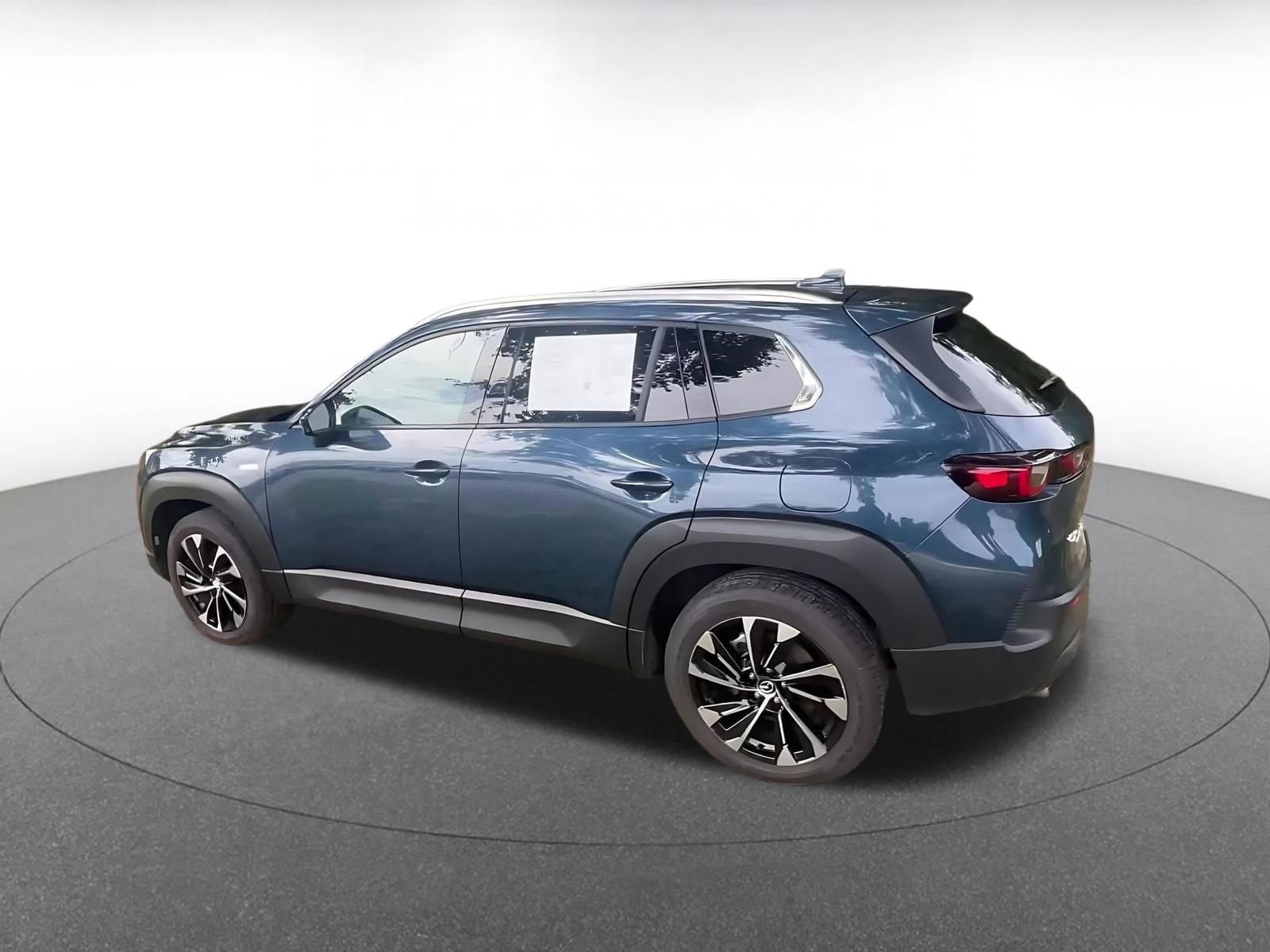 Thumbnail: 2025 Mazda CX-50 - 10