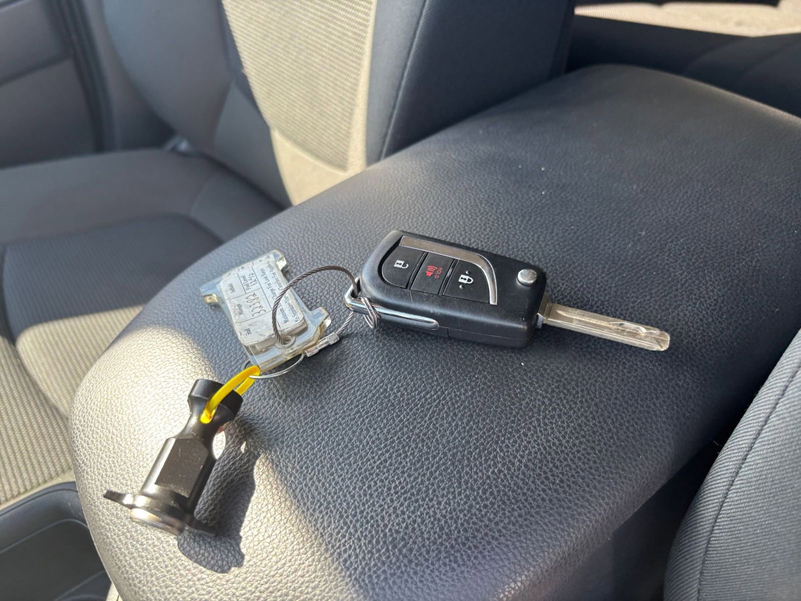 Thumbnail: 2025 Toyota RAV4 - 22