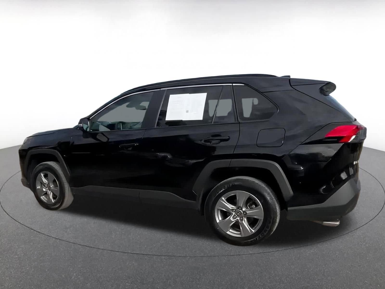 Thumbnail: 2025 Toyota RAV4 - 10