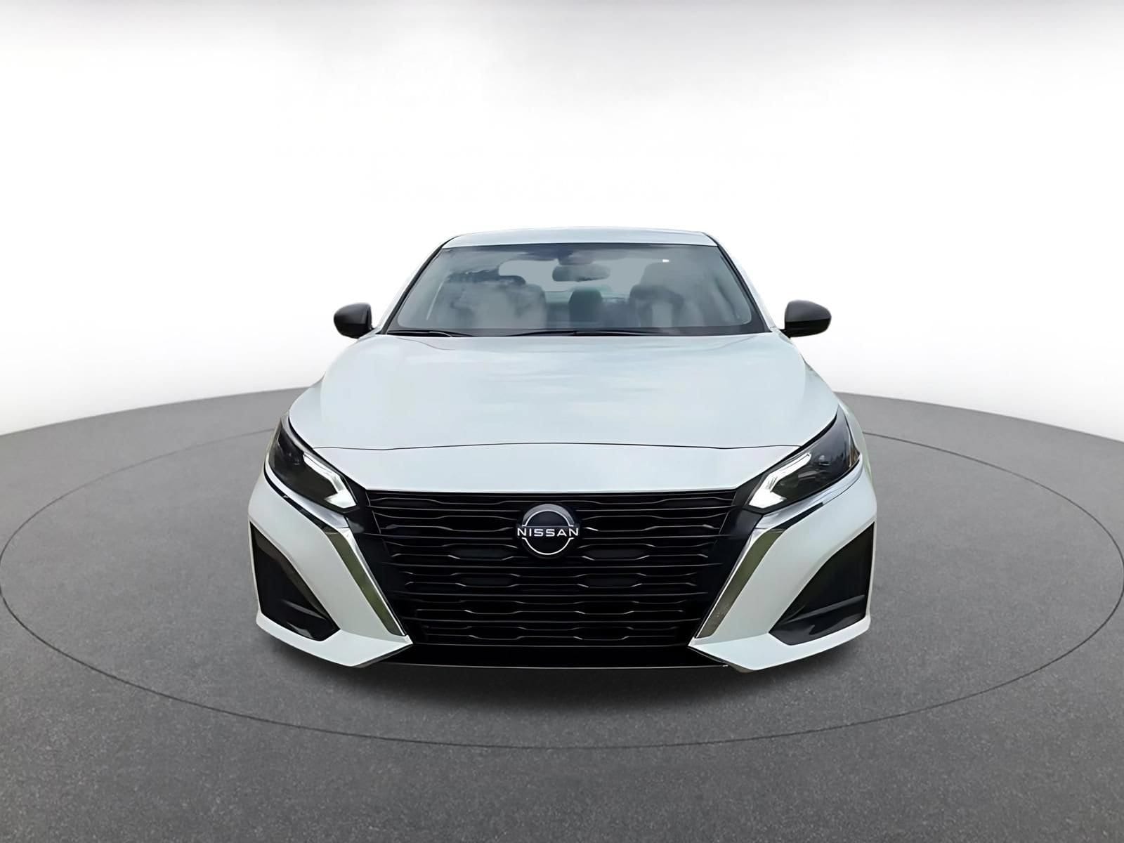 Thumbnail: 2025 Nissan Altima - 2