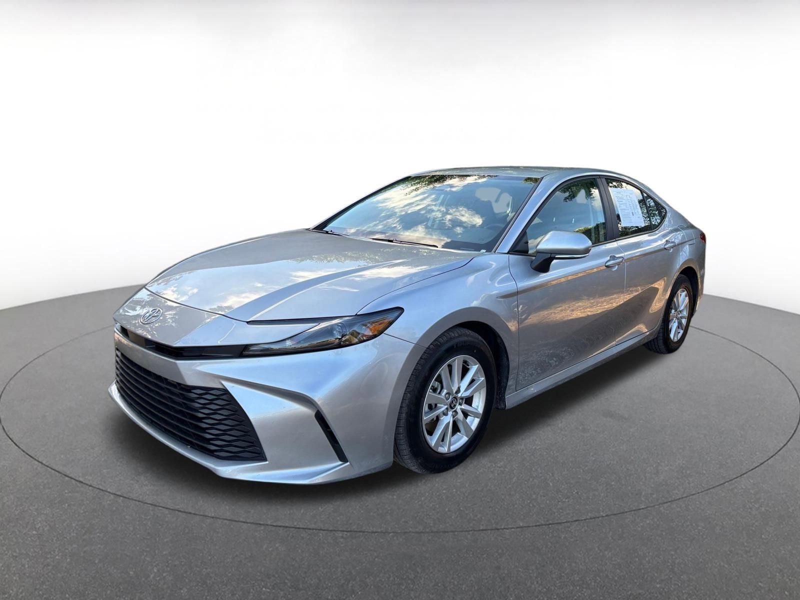 Thumbnail: 2025 Toyota Camry - 4