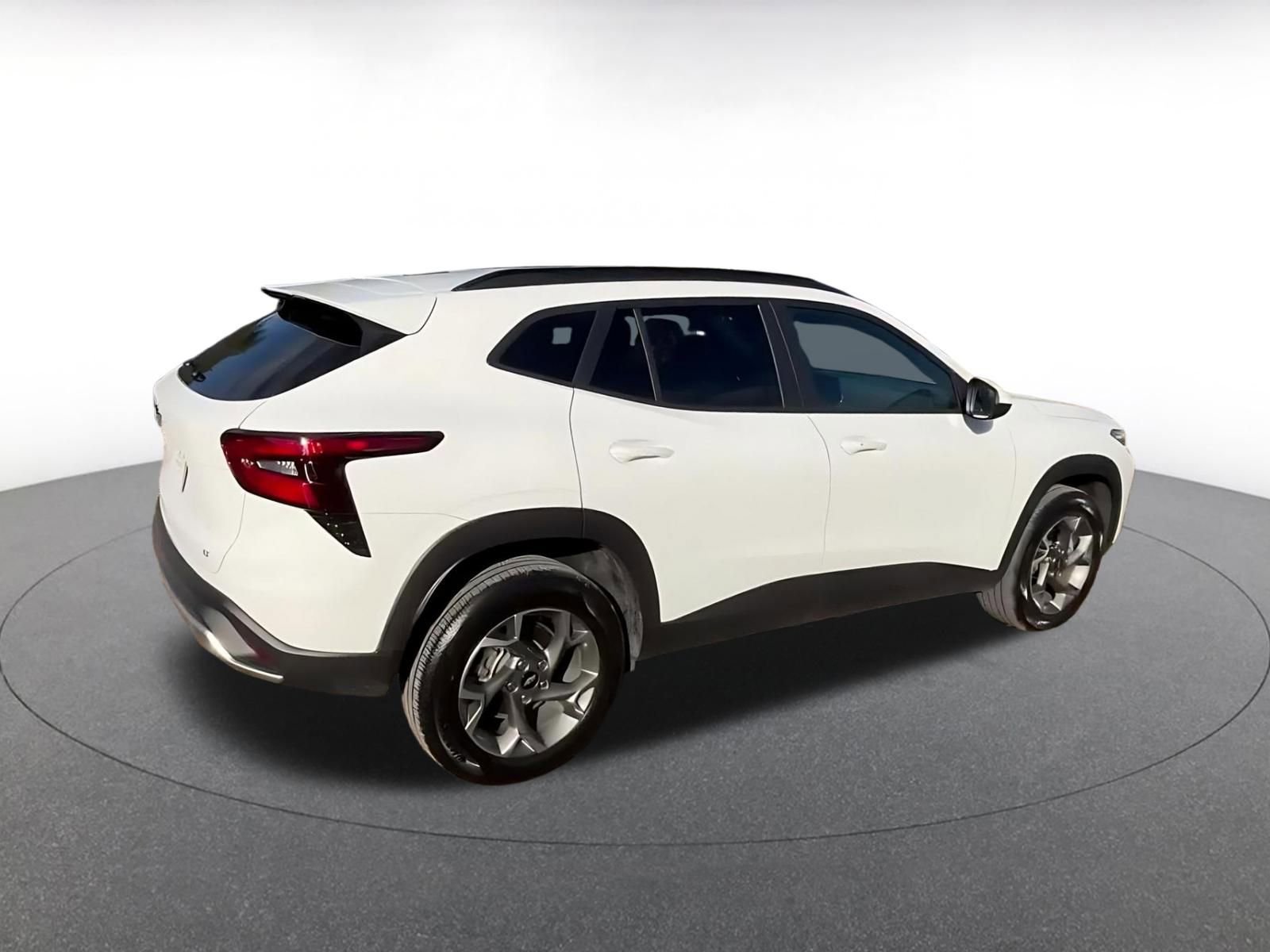 Thumbnail: 2025 Chevrolet Trax - 15