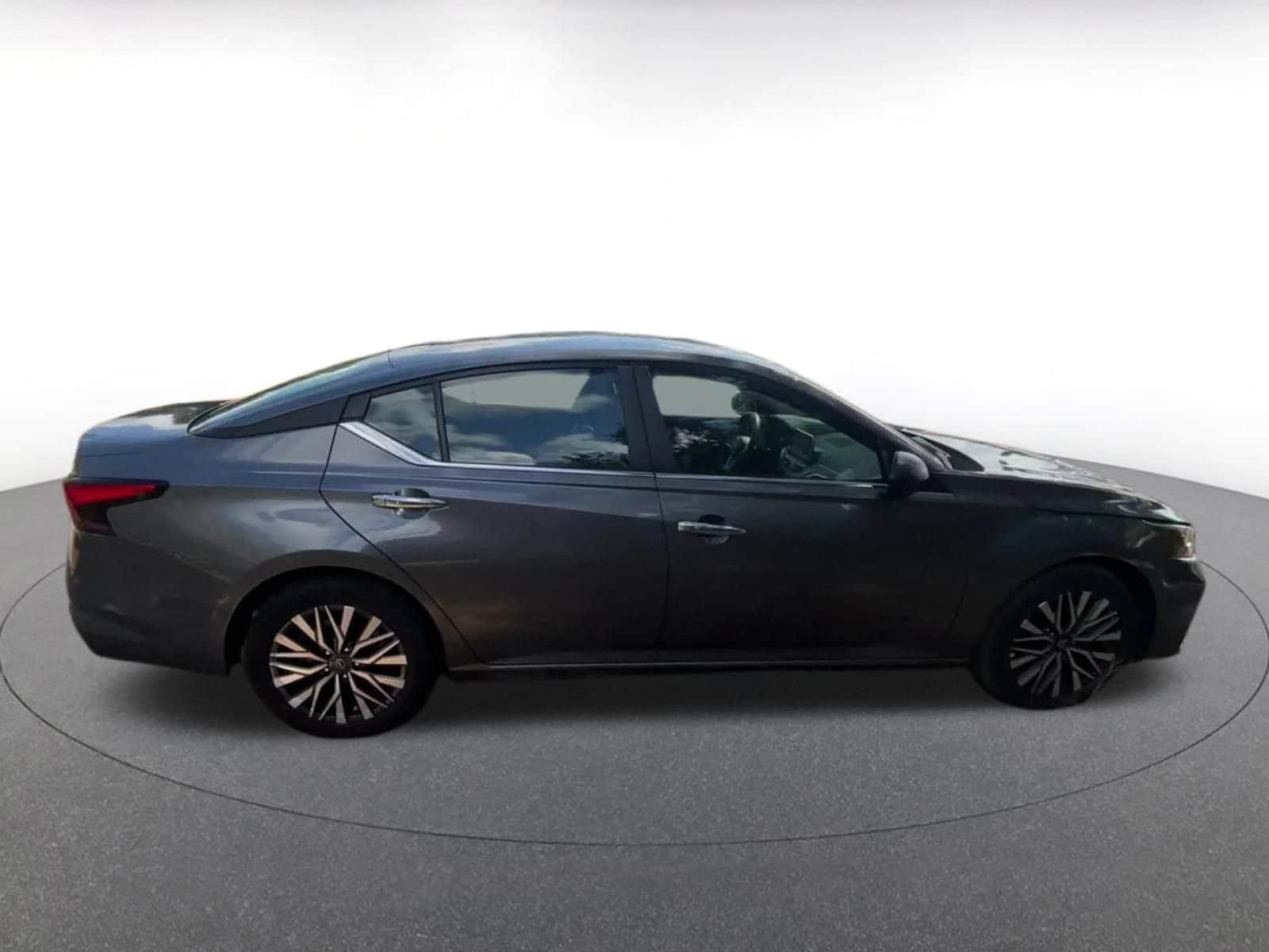 Thumbnail: 2025 Nissan Altima - 16