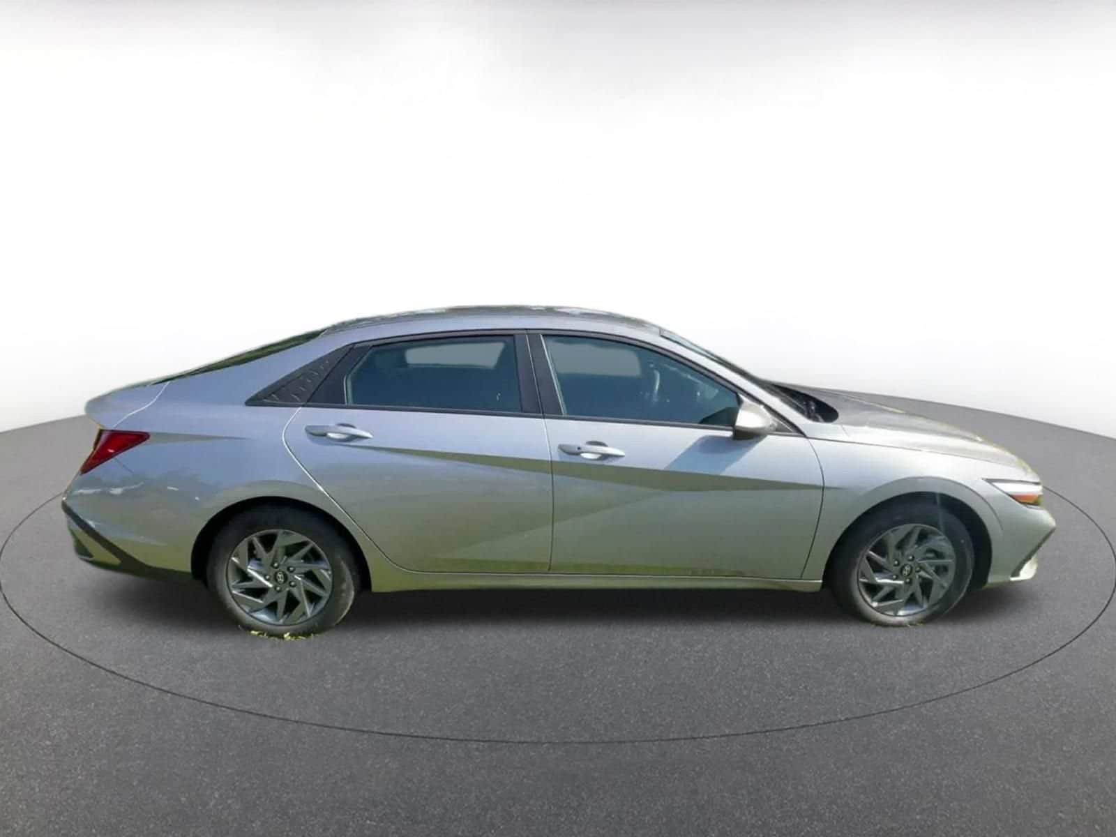 Thumbnail: 2026 Hyundai Elantra - 15