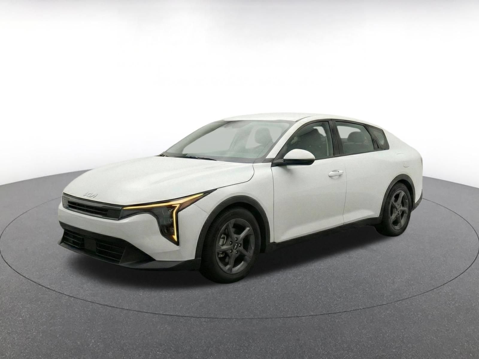 Thumbnail: 2025 Kia K4 - 3