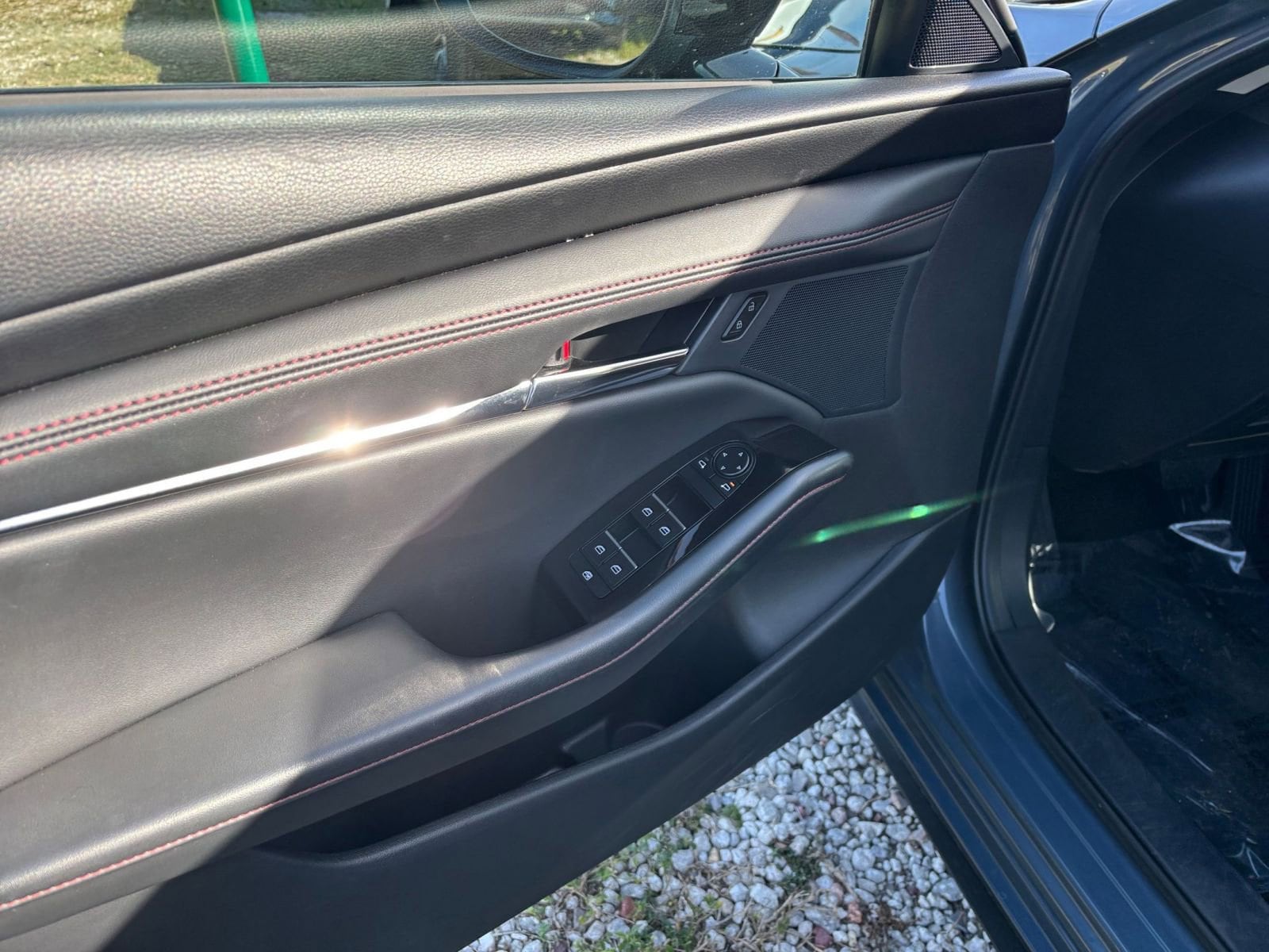 Thumbnail: 2025 Mazda Mazda3 - 21