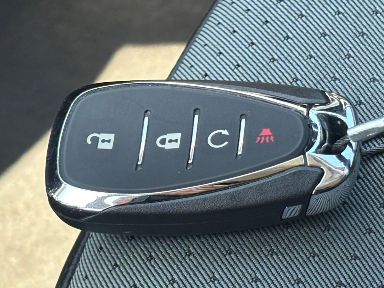 Thumbnail: 2025 Chevrolet Trax - 21