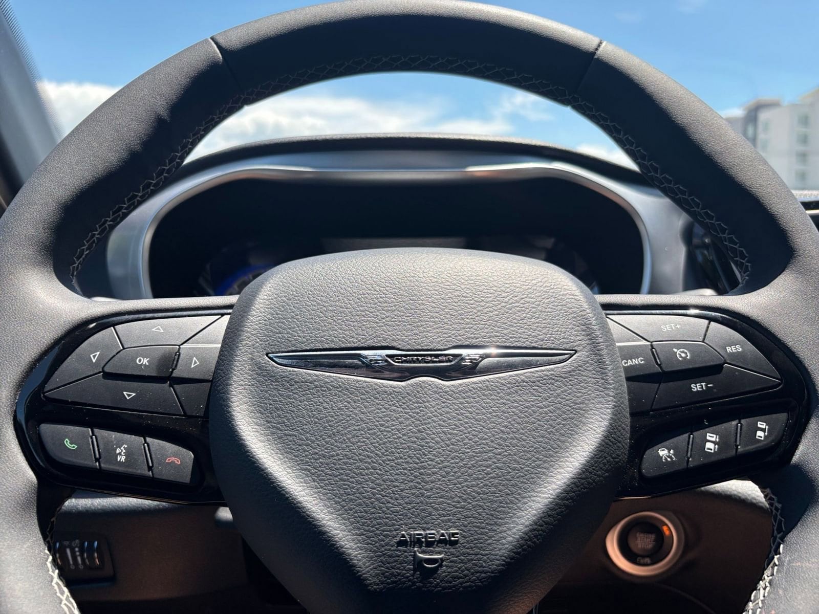 Thumbnail: 2025 Chrysler Pacifica - 31