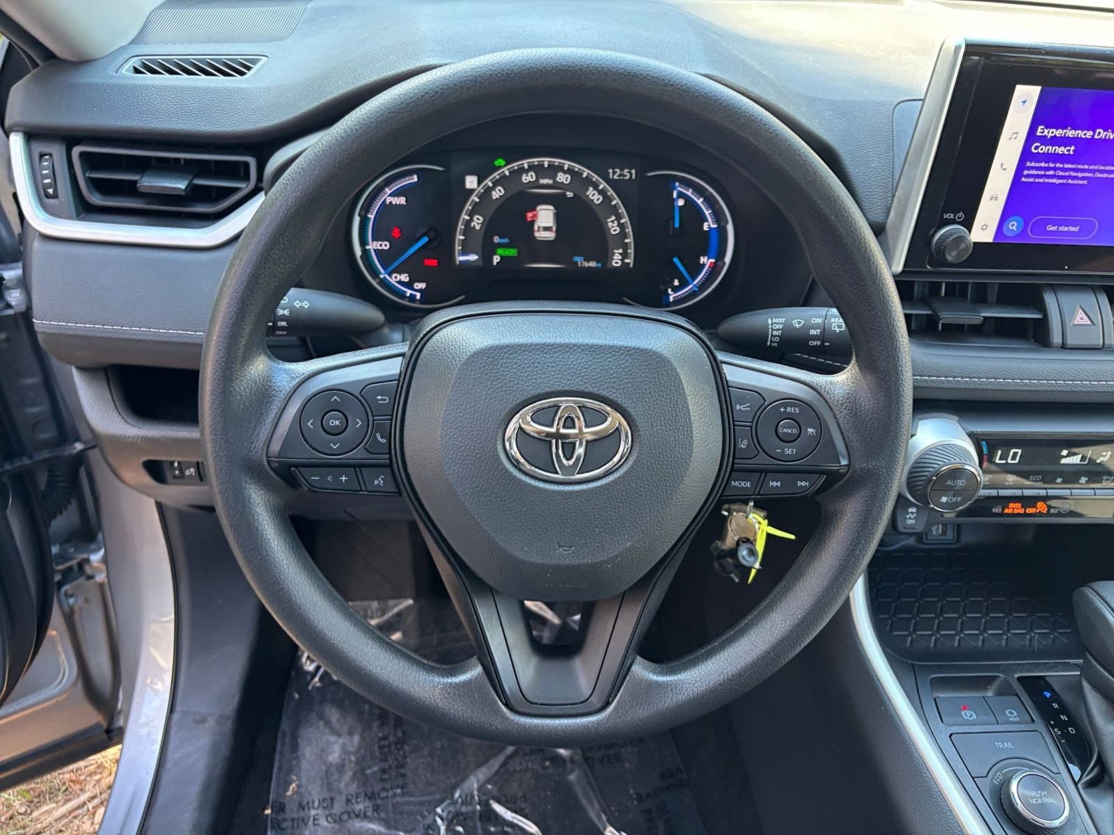 Thumbnail: 2025 Toyota RAV4 - 28