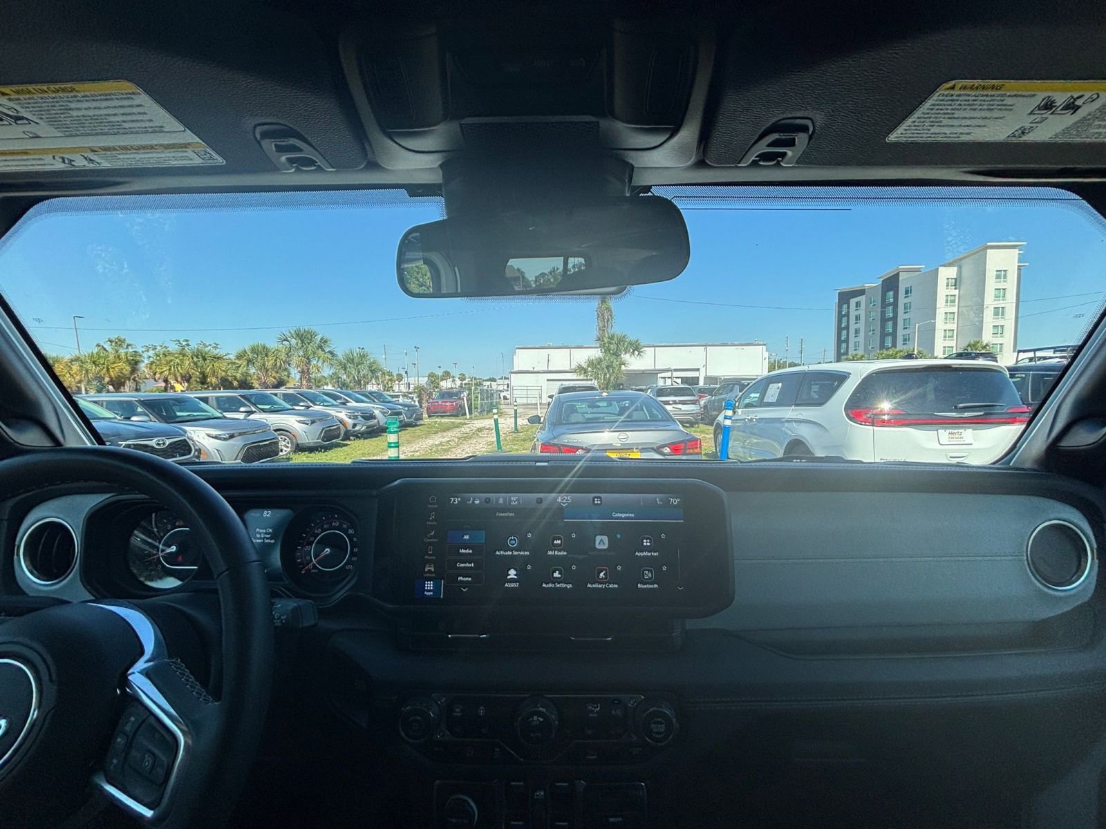 Thumbnail: 2025 Jeep Wrangler - 34