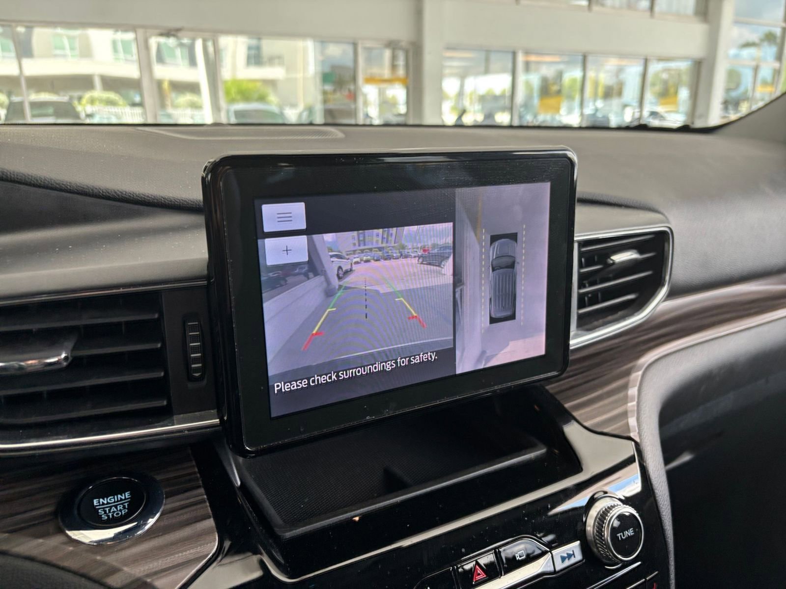 Thumbnail: 2023 Ford Explorer - 17