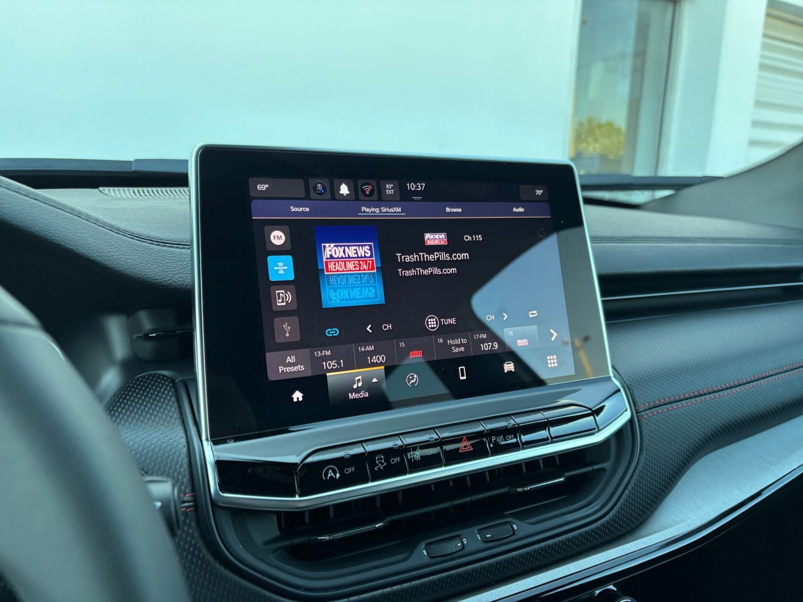 Thumbnail: 2025 Jeep Compass - 21