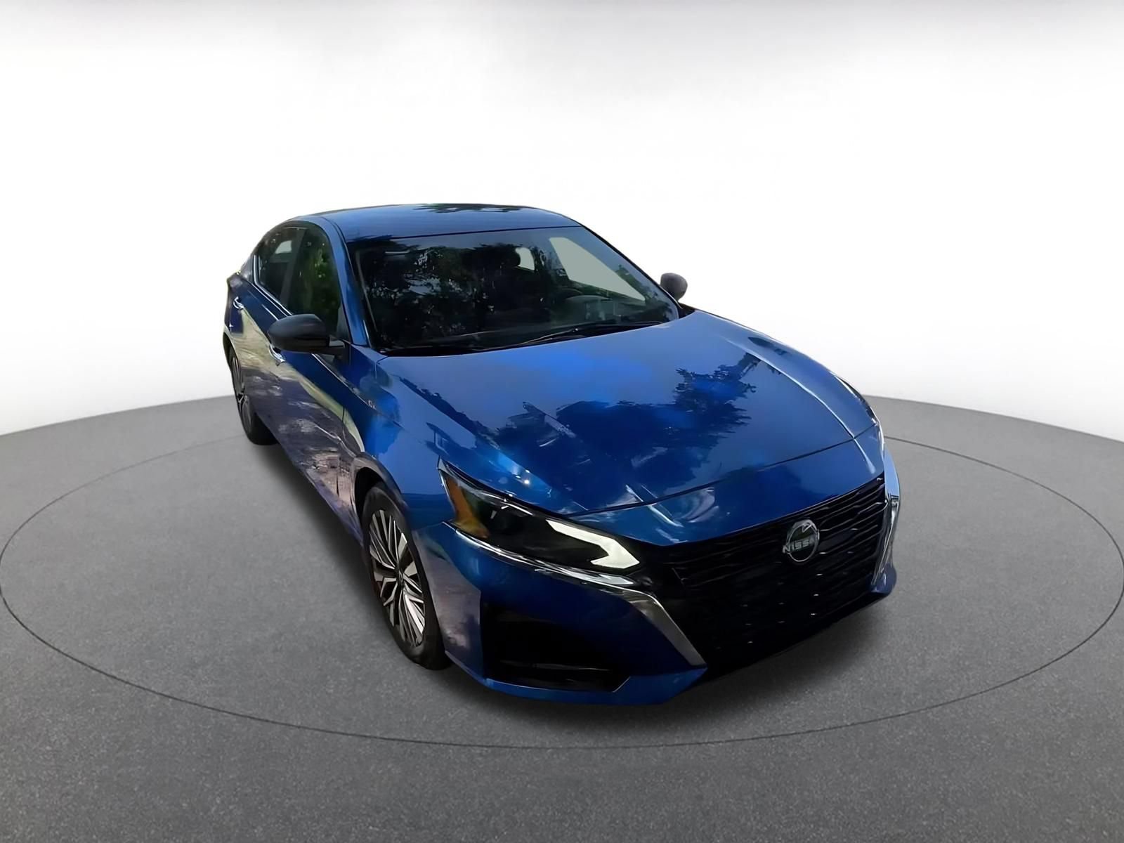 Thumbnail: 2025 Nissan Altima - 3