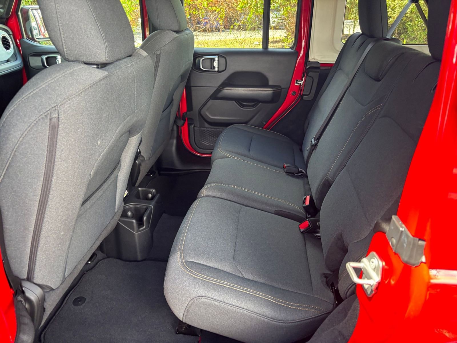 Thumbnail: 2025 Jeep Wrangler - 25