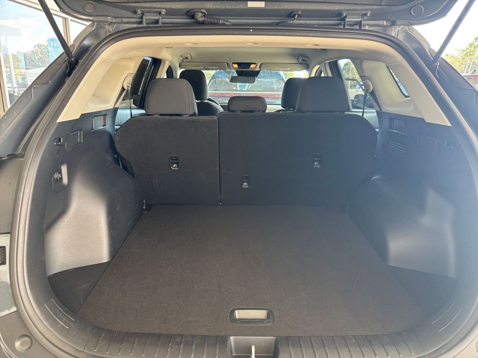 Thumbnail: 2025 Kia Sportage - 31