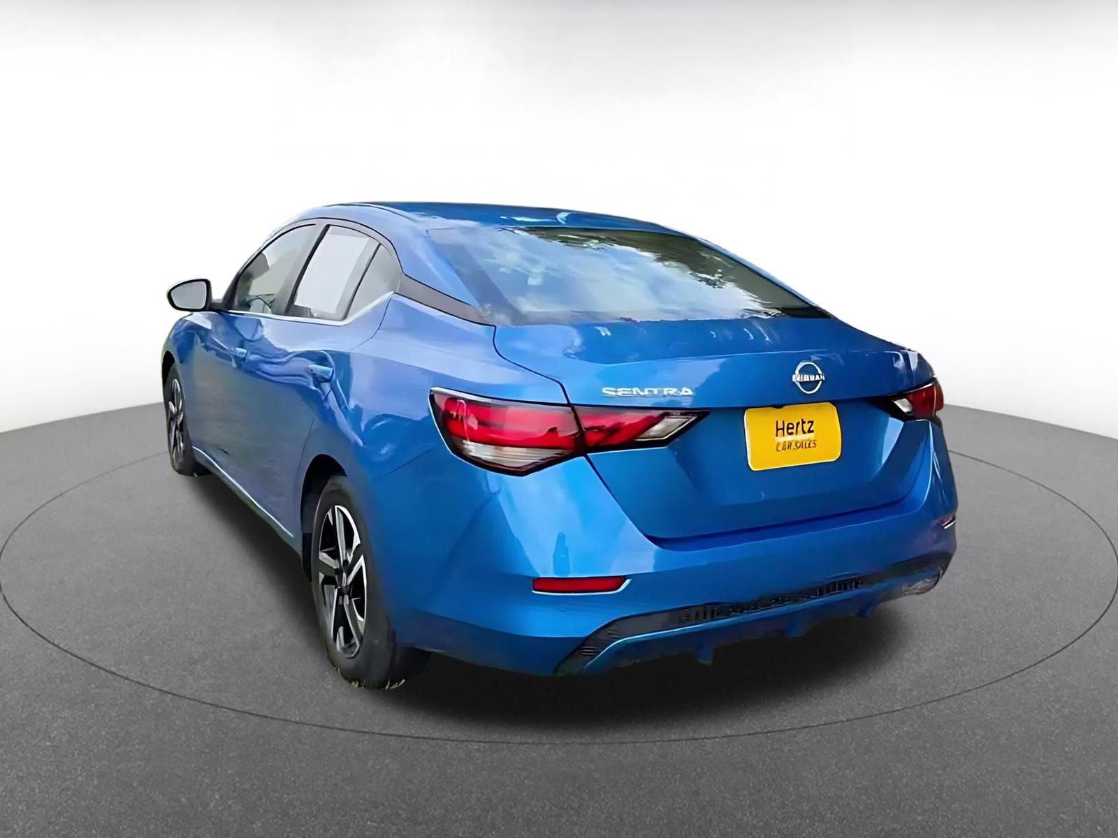 Thumbnail: 2025 Nissan Sentra - 10