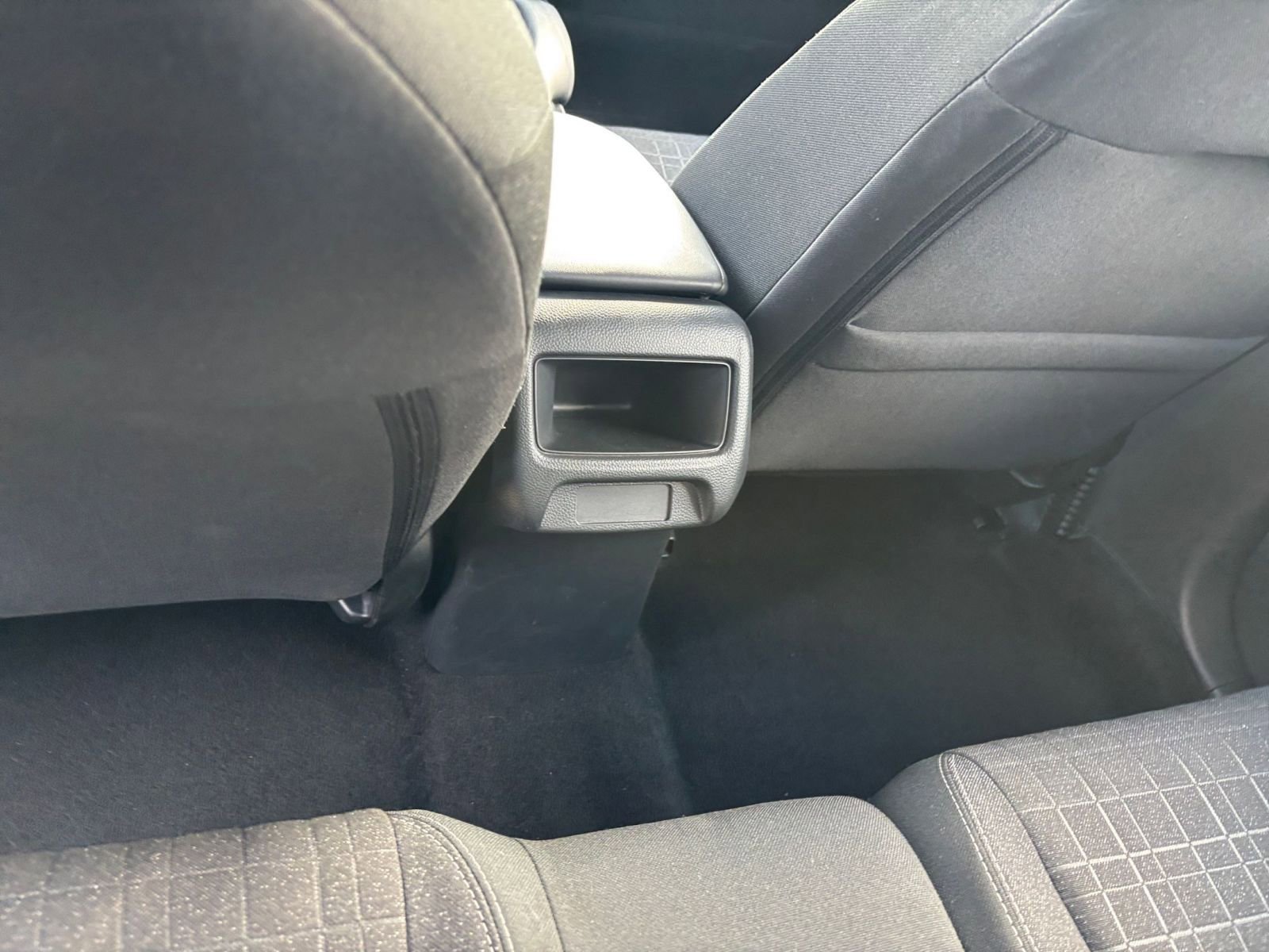 Thumbnail: 2025 Honda HR-V - 24