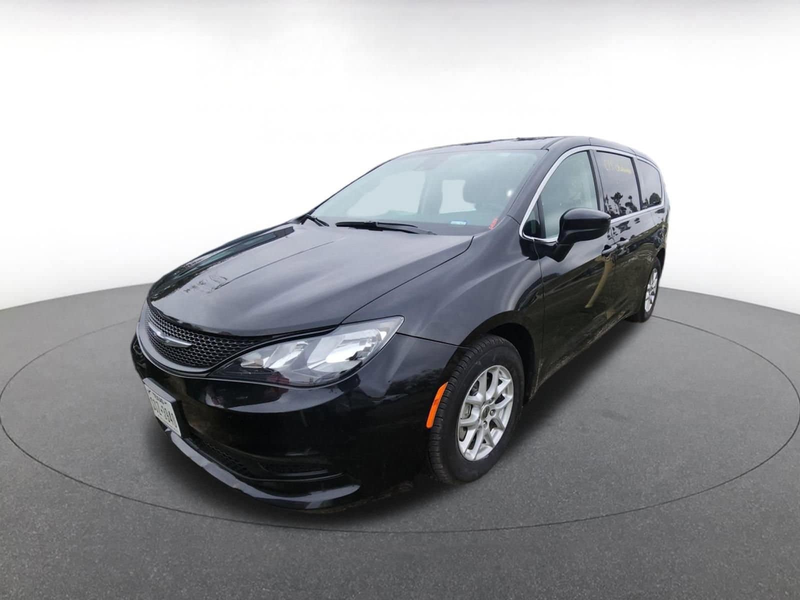 Thumbnail: 2023 Chrysler Voyager - 2