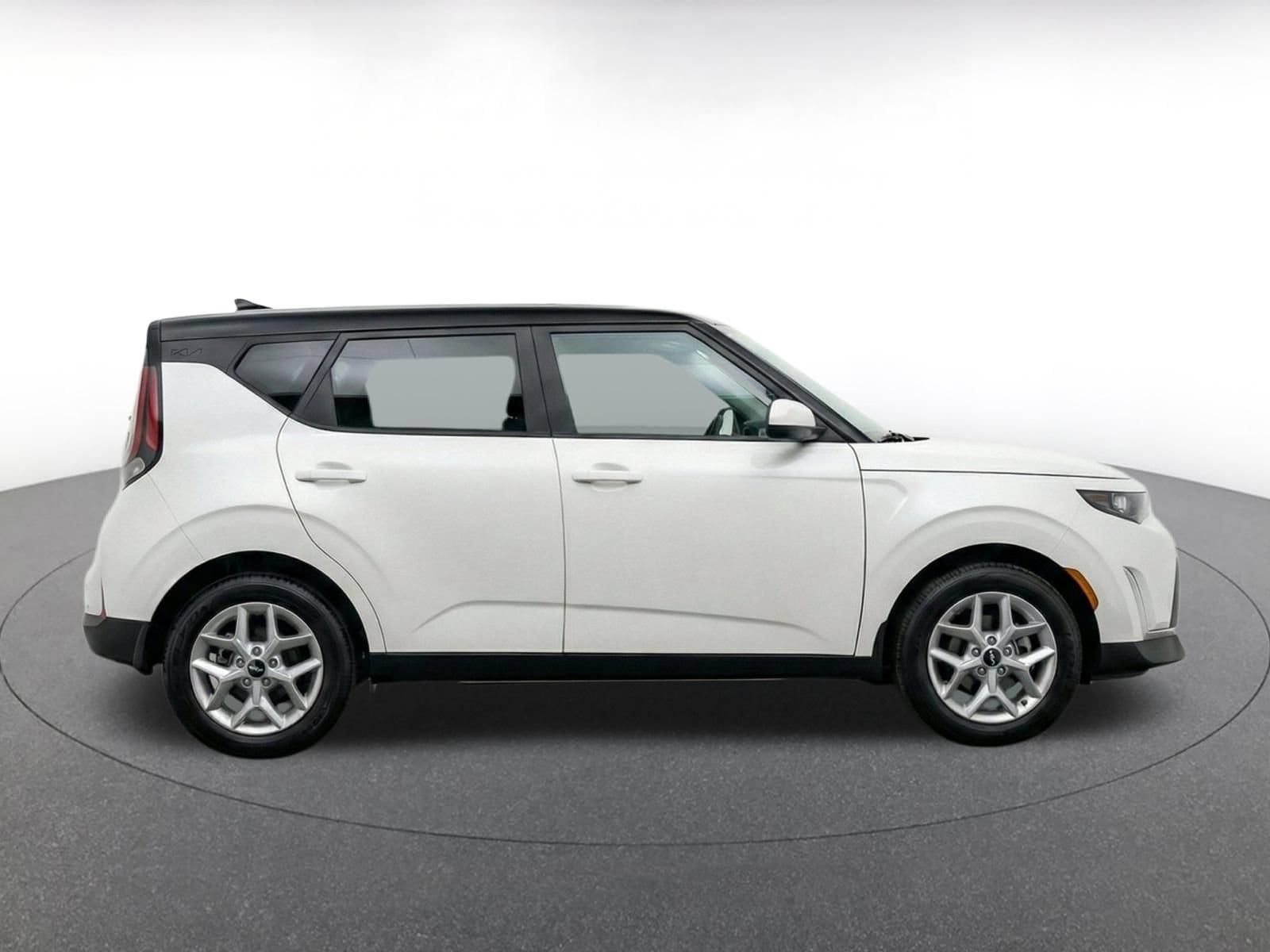 Thumbnail: 2025 Kia Soul - 14
